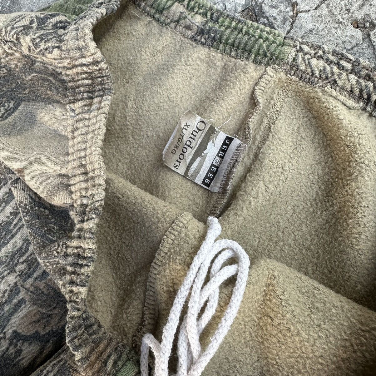 Carhartt × Wrangler (Freesize) Crazy Vintage Y2K Realtree Camo Baggy Sweatpants Size US 34 / EU 50 - 4 Thumbnail