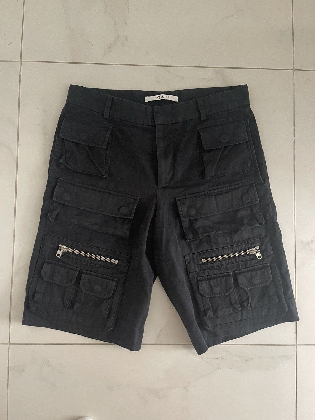 Givenchy Givenchy - Riccardo Tisci - SS 15 - Cargo Shorts Size US 30 / EU 46 - 1 Thumbnail