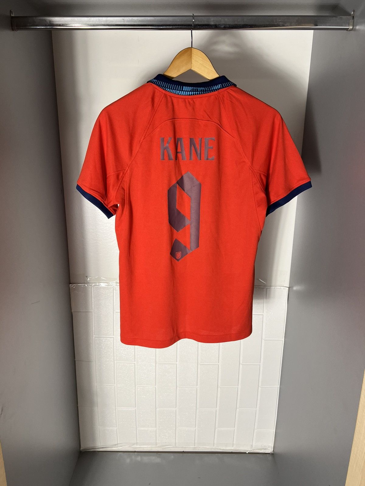 Nike VINTAGE NIKE ENGLAND SOCCER JERSEY RETRO BAYERN BLOKE Y2K Size US S / EU 44-46 / 1 - 5 Thumbnail