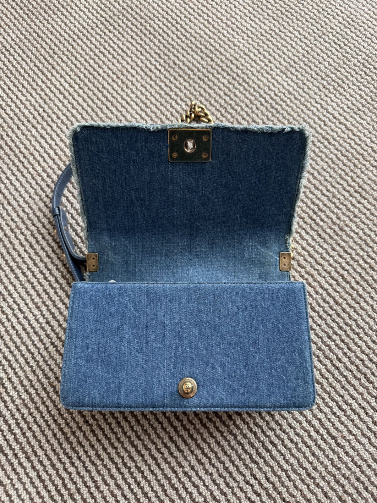 Chanel Chanel 2013 Paris Dallas denim patchwork Boy bag Size ONE SIZE - 8 Thumbnail