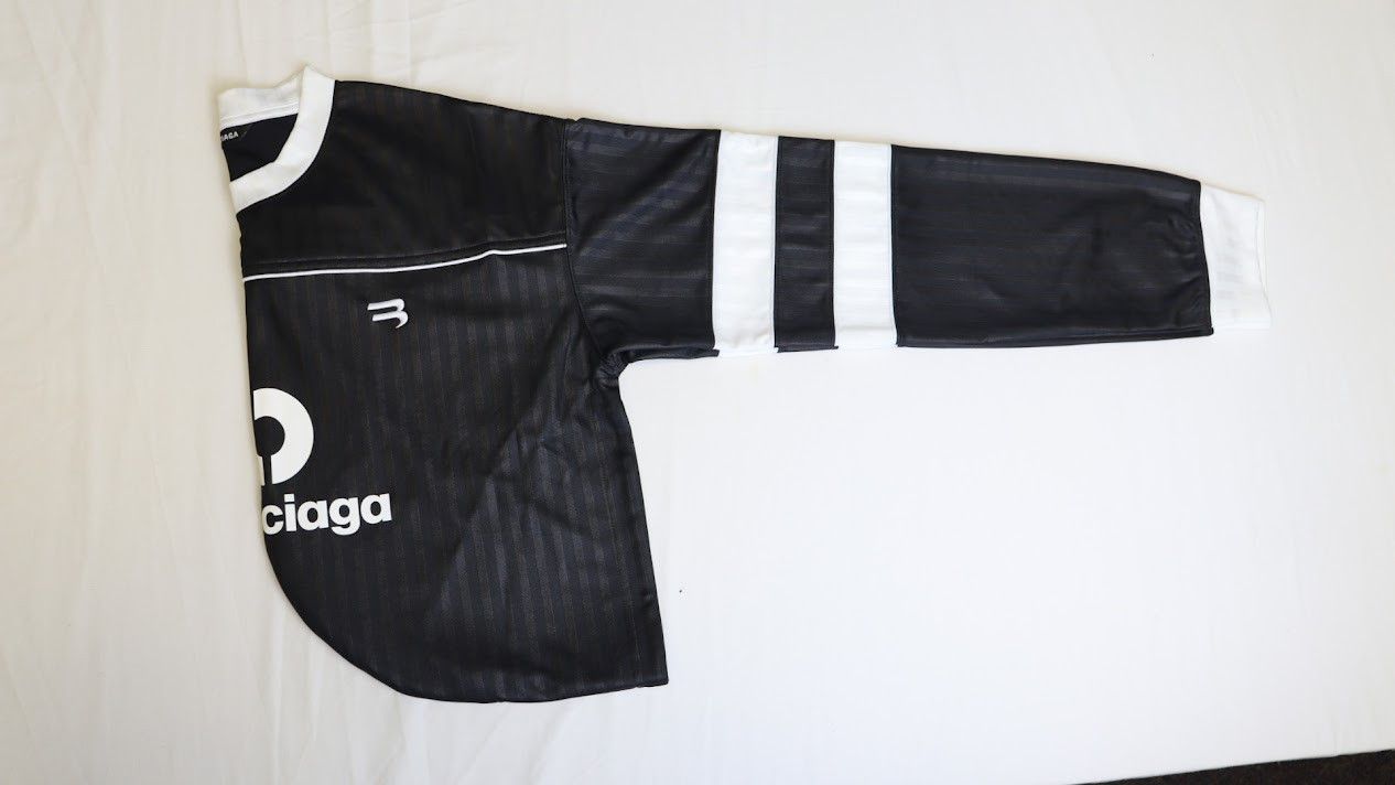 Balenciaga o1rshd1 Q:4 / Soccer Hood Scarf in Black Size US S / EU 44-46 / 1 - 2 Thumbnail