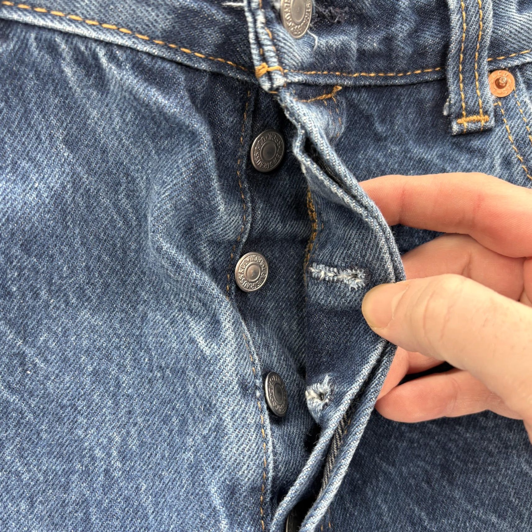 Levi's VINTAGE Levi's 501 Jeans Mens 36x30 Blue Medium Wash Button Fly Straight Denim Jeans Mens 36 Blue Medium 501 Straight Vintage Size US 36 / EU 52 - 4 Thumbnail