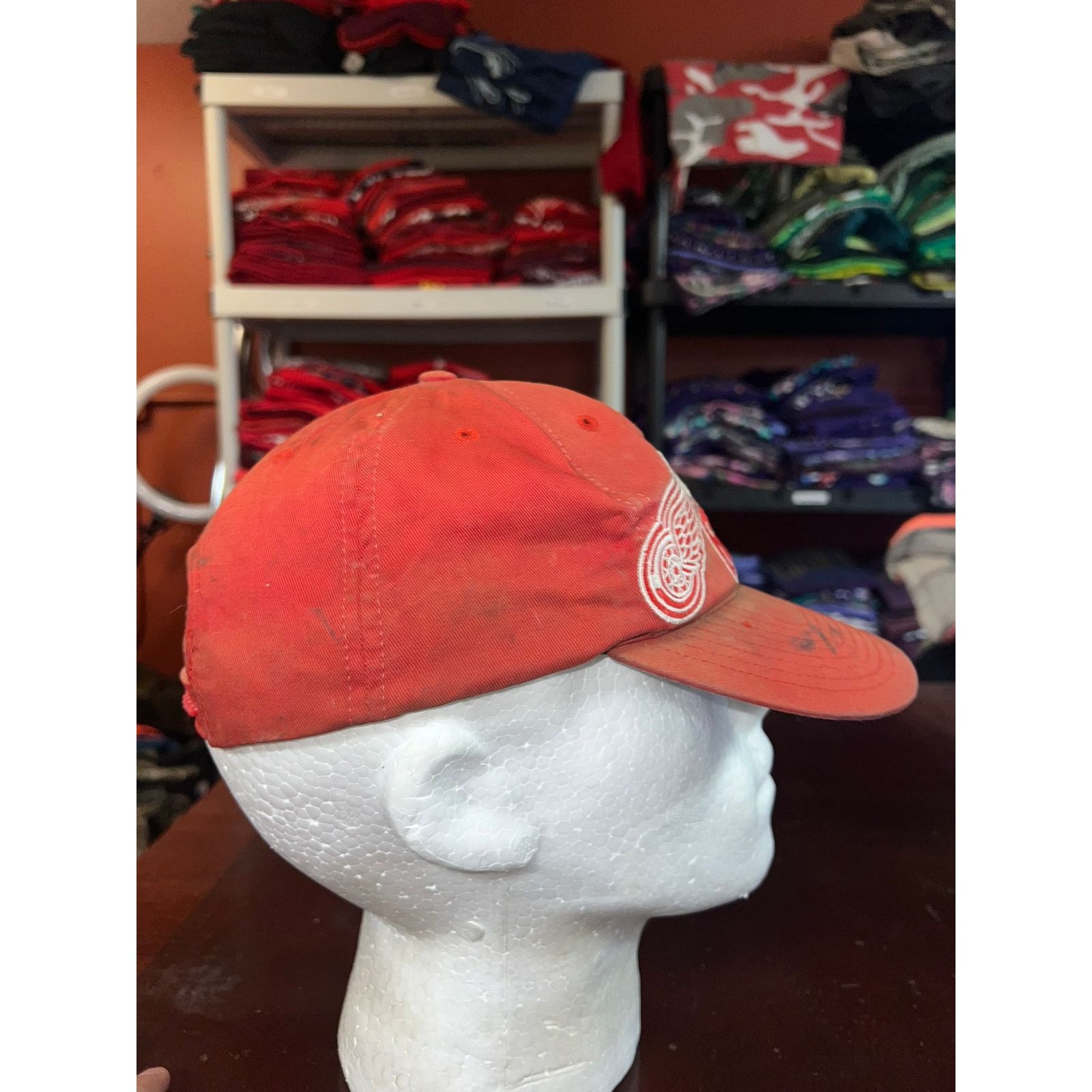 Twins Enterprise Inc. Vintage Detroit Red Wings Hat NHL Hockey Snapback WORN DIRTY Size ONE SIZE - 7 Thumbnail