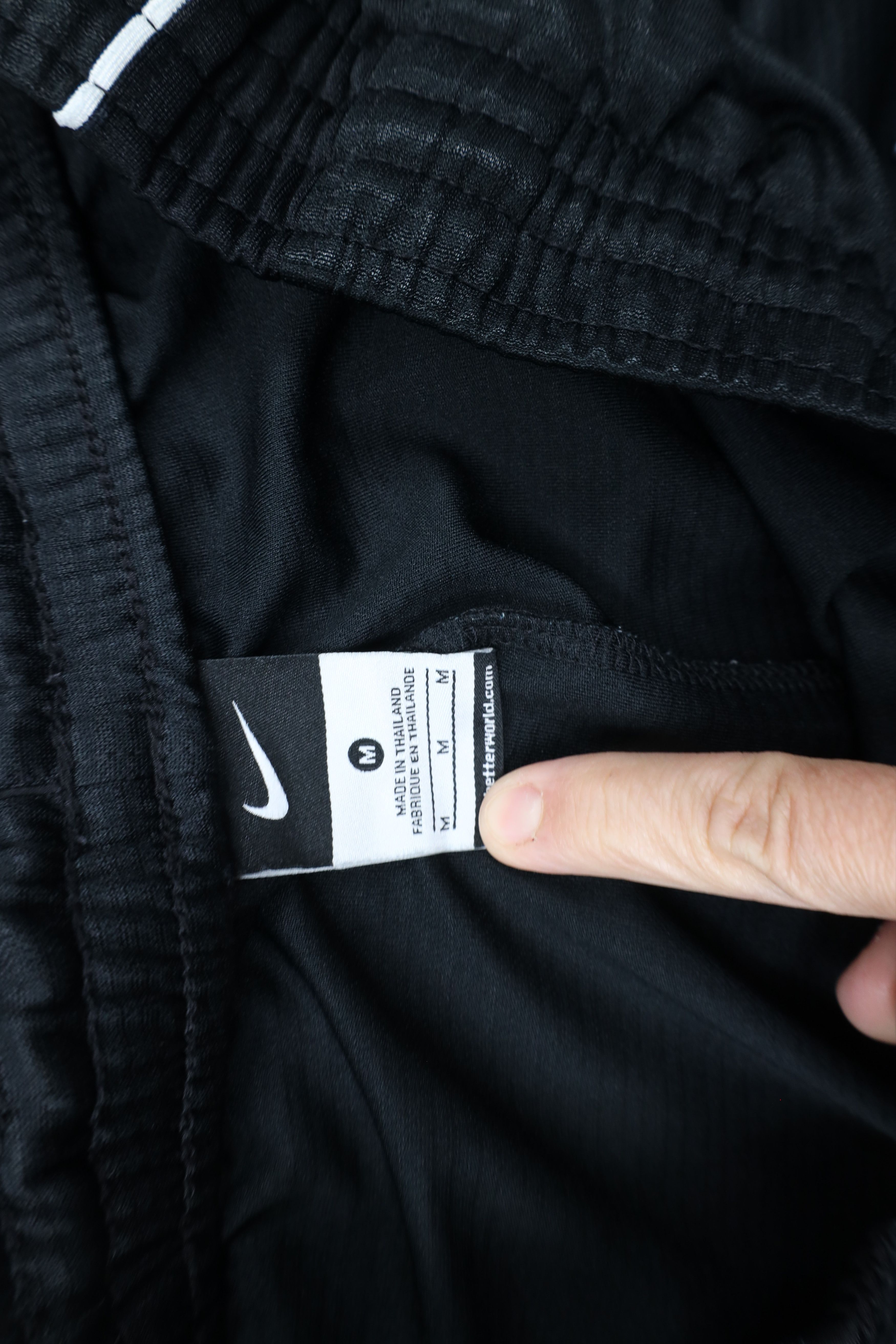 Nike × Vintage Vintage Nike Scott Mini Swoosh Gym Basketball Shorts Black Size US 32 / EU 48 - 7 Thumbnail