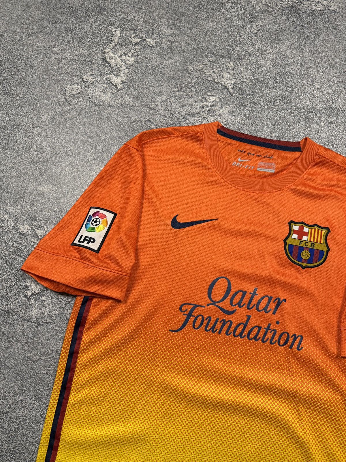 Nike Nike FCB Barcelona Orange Qatar Foundation Unicef Jersey Size US S / EU 44-46 / 1 - 3 Thumbnail