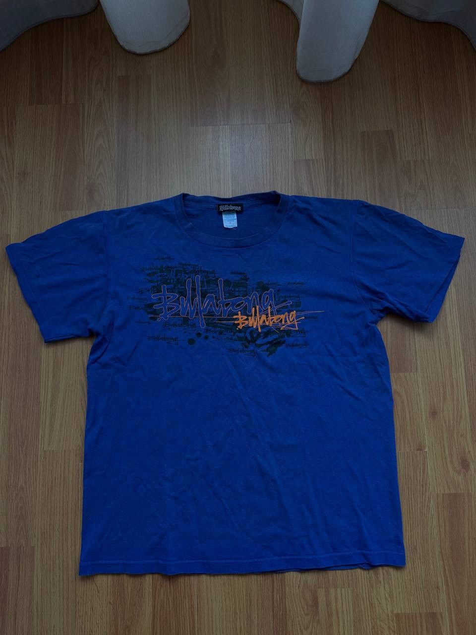 Billabong Vintage Billabong T Shirt big logo Y2K Sreetwear Size US L / EU 52-54 / 3 - 1 Thumbnail