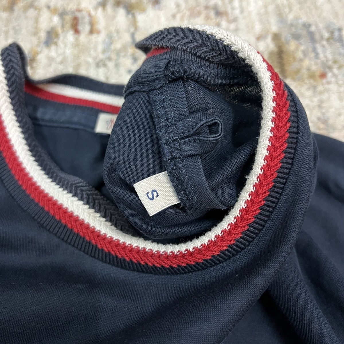 Moncler Moncler Maglia Small Logo Tshirt Size US S / EU 44-46 / 1 - 5 Thumbnail