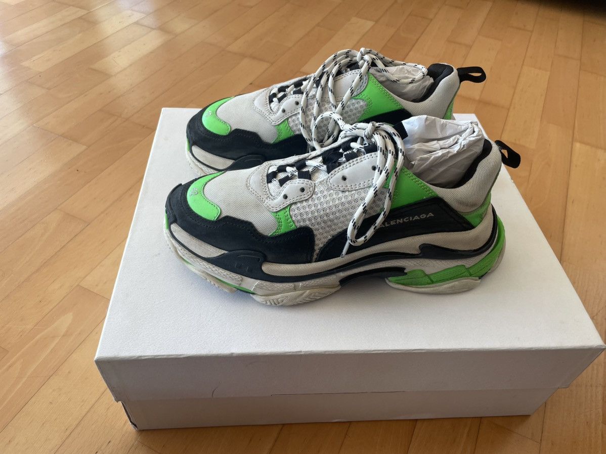 Balenciaga BALENCIAGA TRIPLE S "Mr Porter" Size US 9 / EU 42 - 3 Thumbnail