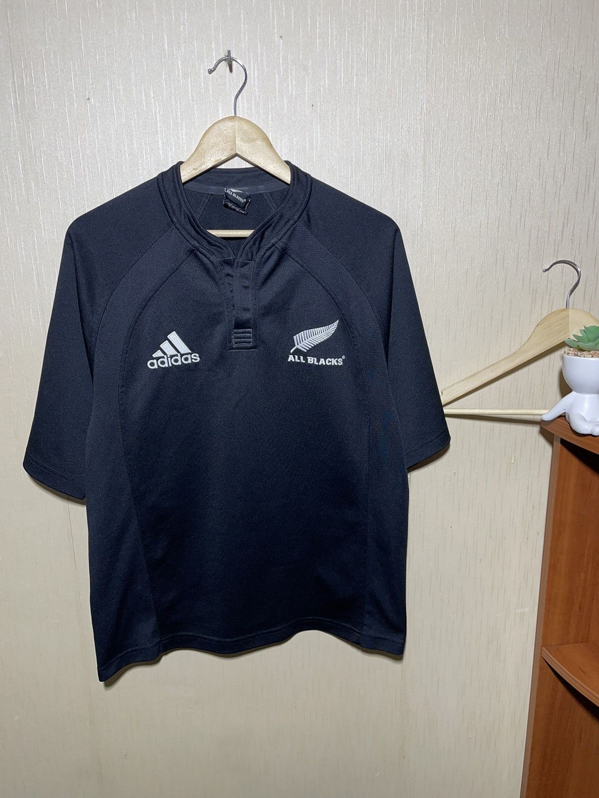 Adidas × Vintage Adidas All Blacks 2005 vintage jersey Size US M / EU 48-50 / 2 - 1 Thumbnail