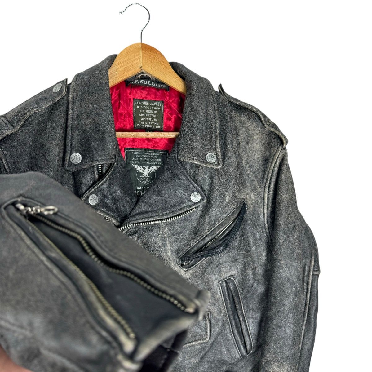 Vintage ☀️DOG FIGHT PERFECTO BIKERS COWHIDE LEATHER JACKET Size US L / EU 52-54 / 3 - 6 Thumbnail