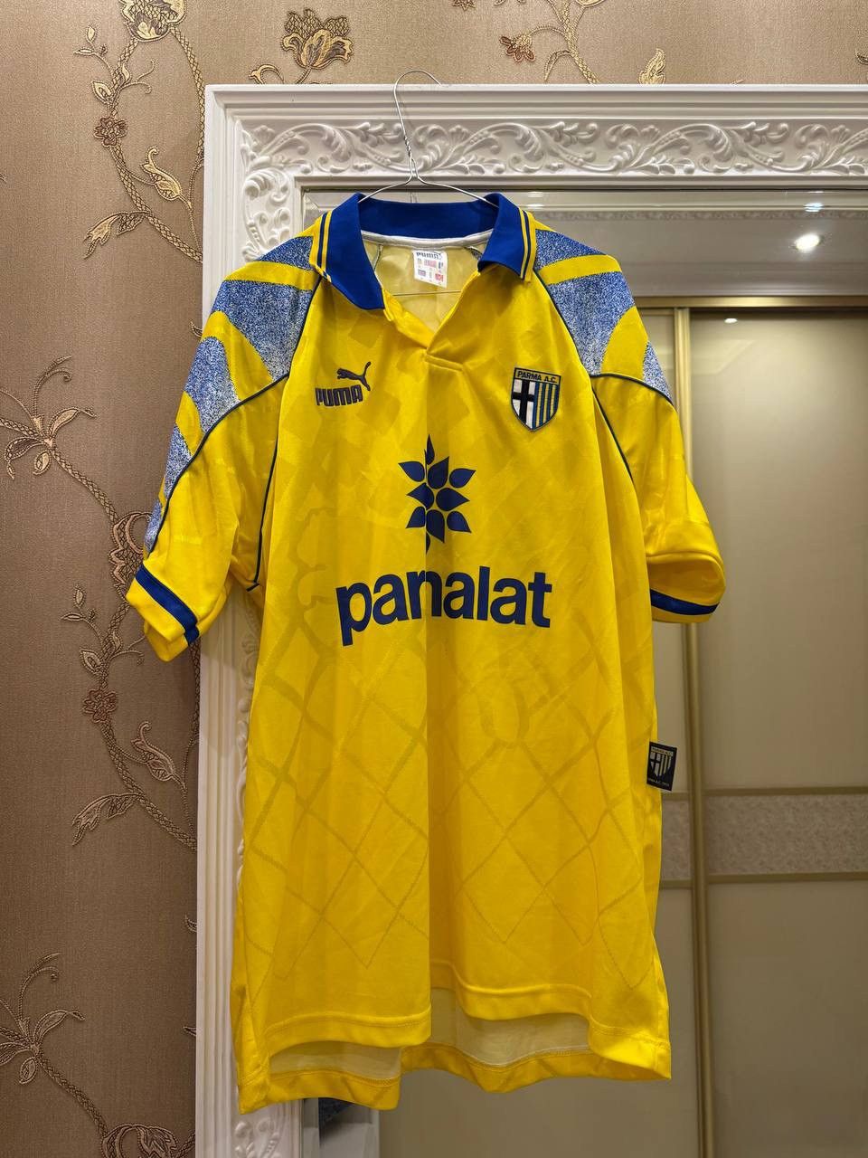 Puma RARE Vintage Parmalat Parma 1996/97 Soccer Jersey Size XL Size US XL / EU 56 / 4 - 1 Thumbnail