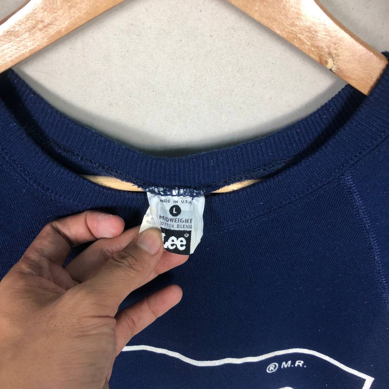 Lee × Vintage Vintage 90s Lee Big Logo Sweatshirt Jumper Size US L / EU 52-54 / 3 - 4 Thumbnail