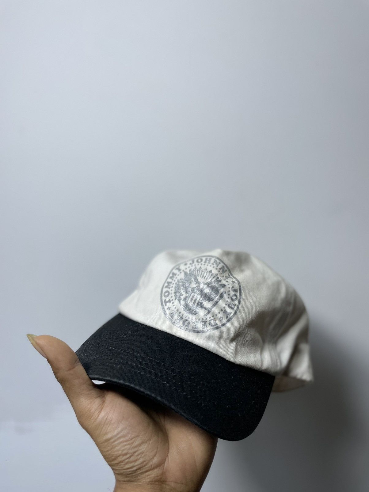Band Tees Ramones band hats black and white Size ONE SIZE - 4 Thumbnail