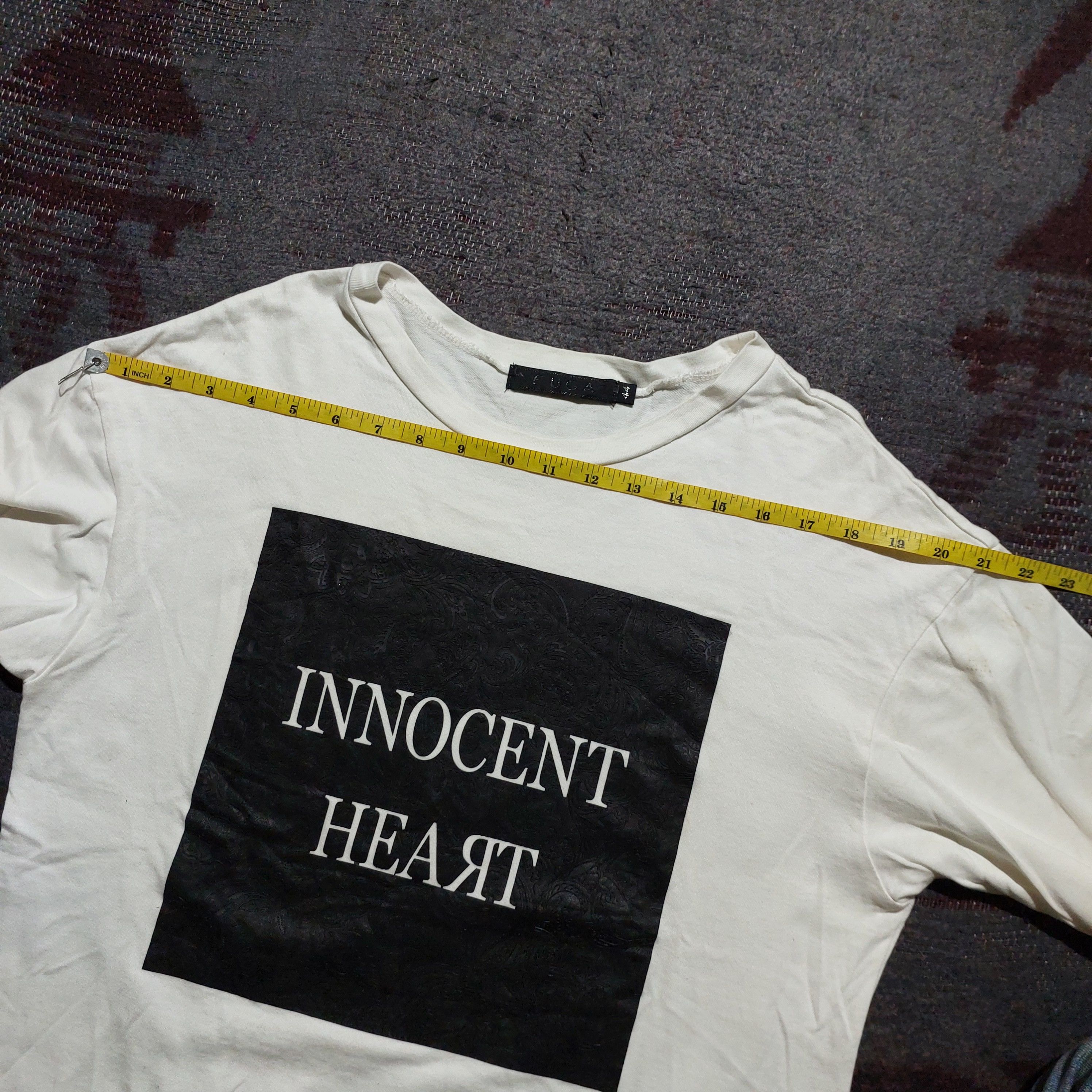 GOSTAR DE FUGA FUGA crewneck "INNOCENT HEART" white sweater Size US L / EU 52-54 / 3 - 11 Thumbnail