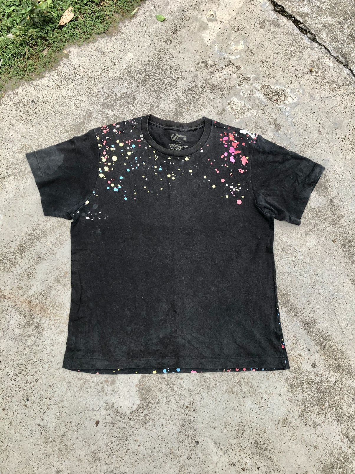 Futura × Uniqlo SUN FADED FUTURA UNIQLO TEE Size US L / EU 52-54 / 3 - 1 Thumbnail