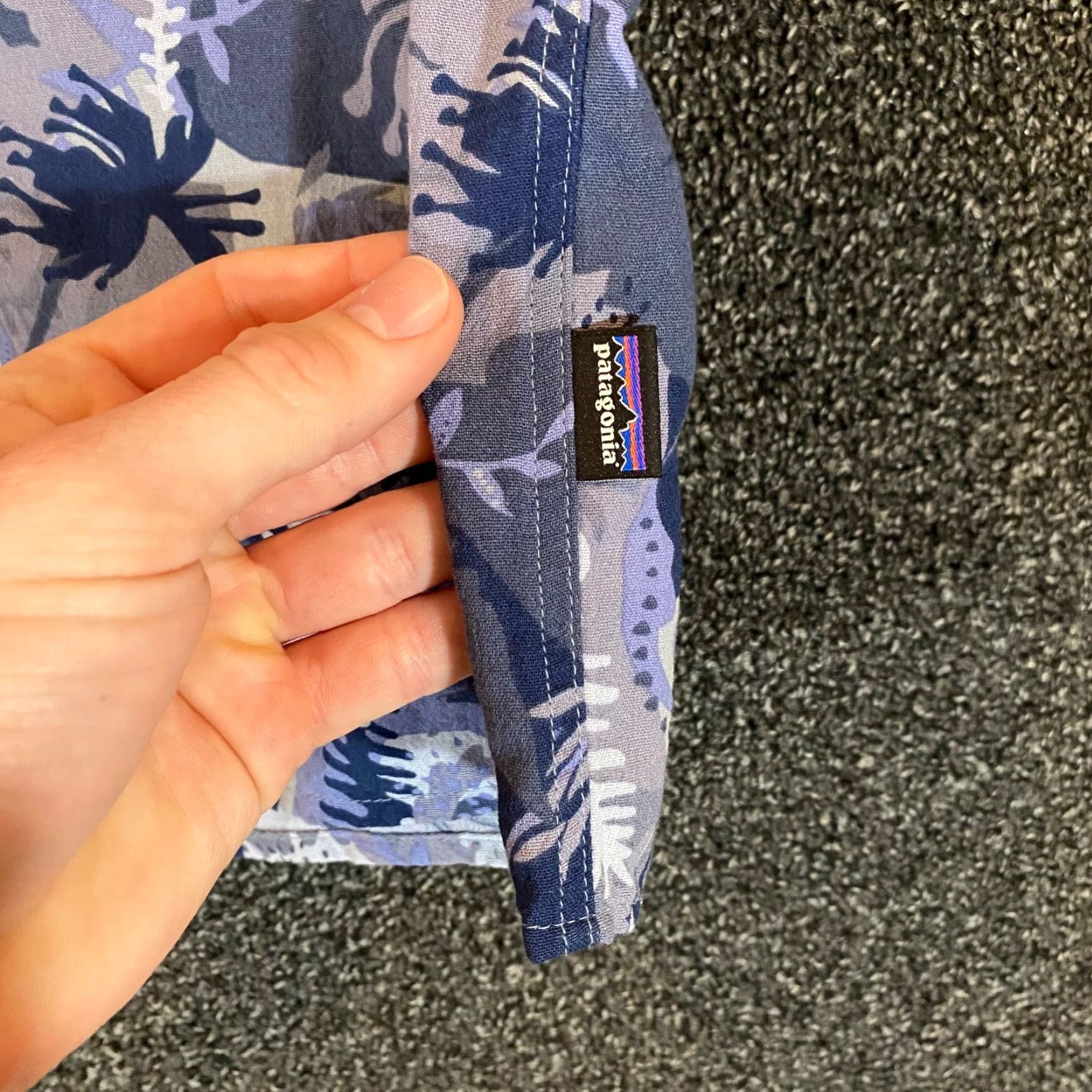 Patagonia Patagonia Shirt Mens Medium Blue Floral Button Up Outdoors S/S Organic Cotton Size US M / EU 48-50 / 2 - 3 Thumbnail