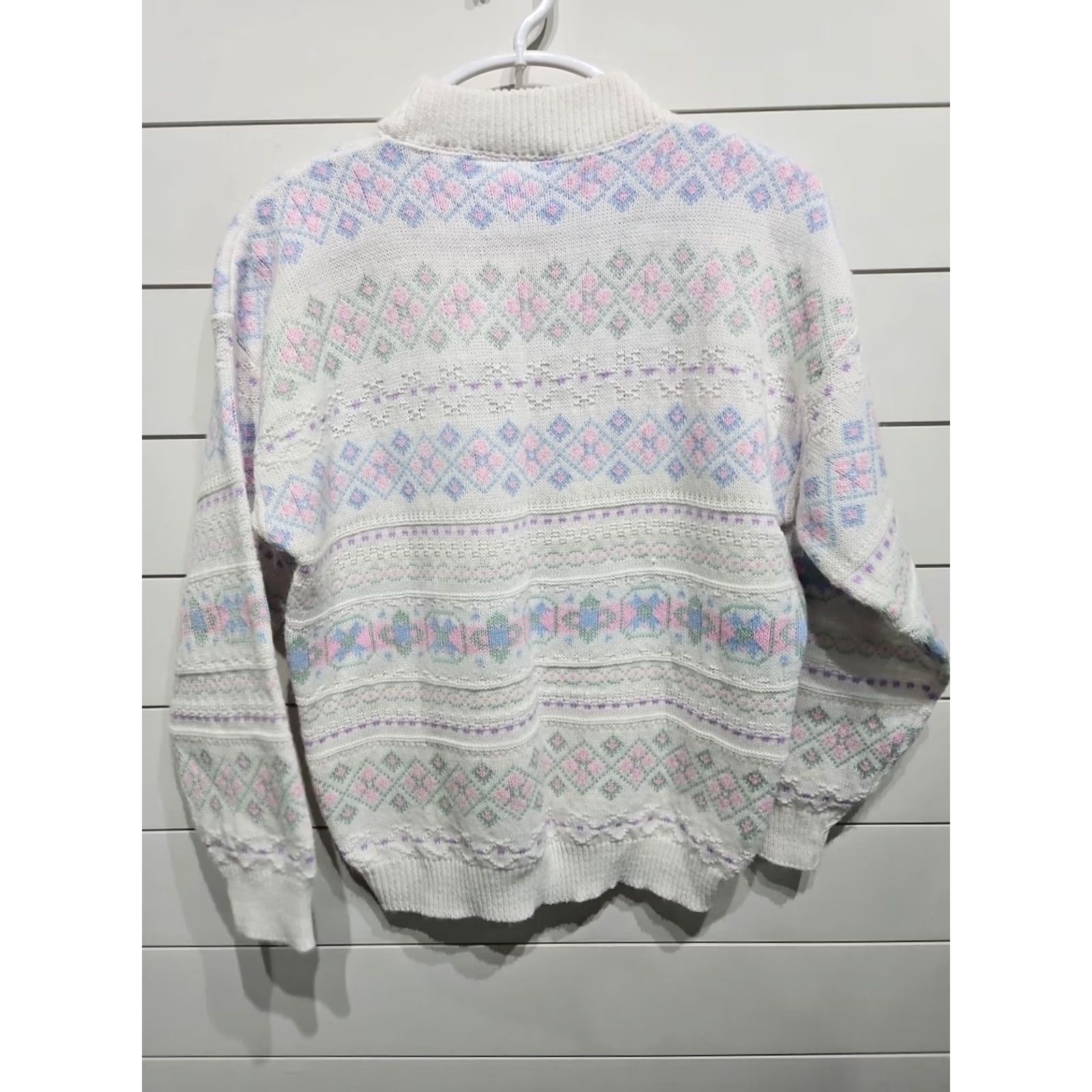 Vintage VINTAGE Diversity Sport Pastel Geometric Easter Acrylic Sweater Womens Medium Petite Size M / US 6-8 / IT 42-44 - 2 Thumbnail
