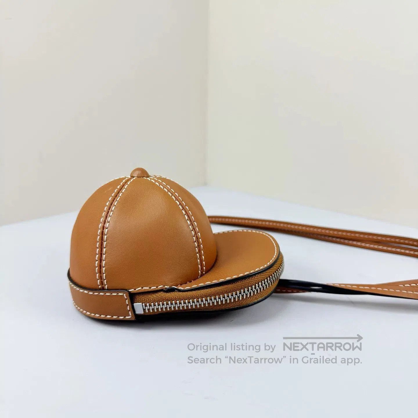 JW Anderson JW Anderson Leather Caramel Hat Crossbody. Size ONE SIZE - 2 Thumbnail
