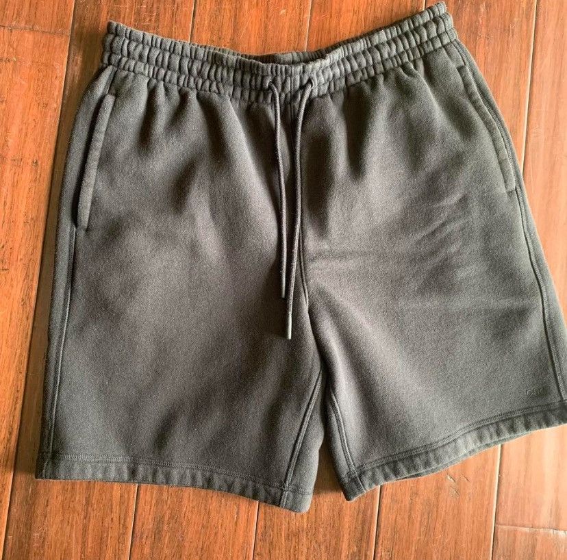 Other Black comfortable short Size US 36 / EU 52 - 1 Thumbnail