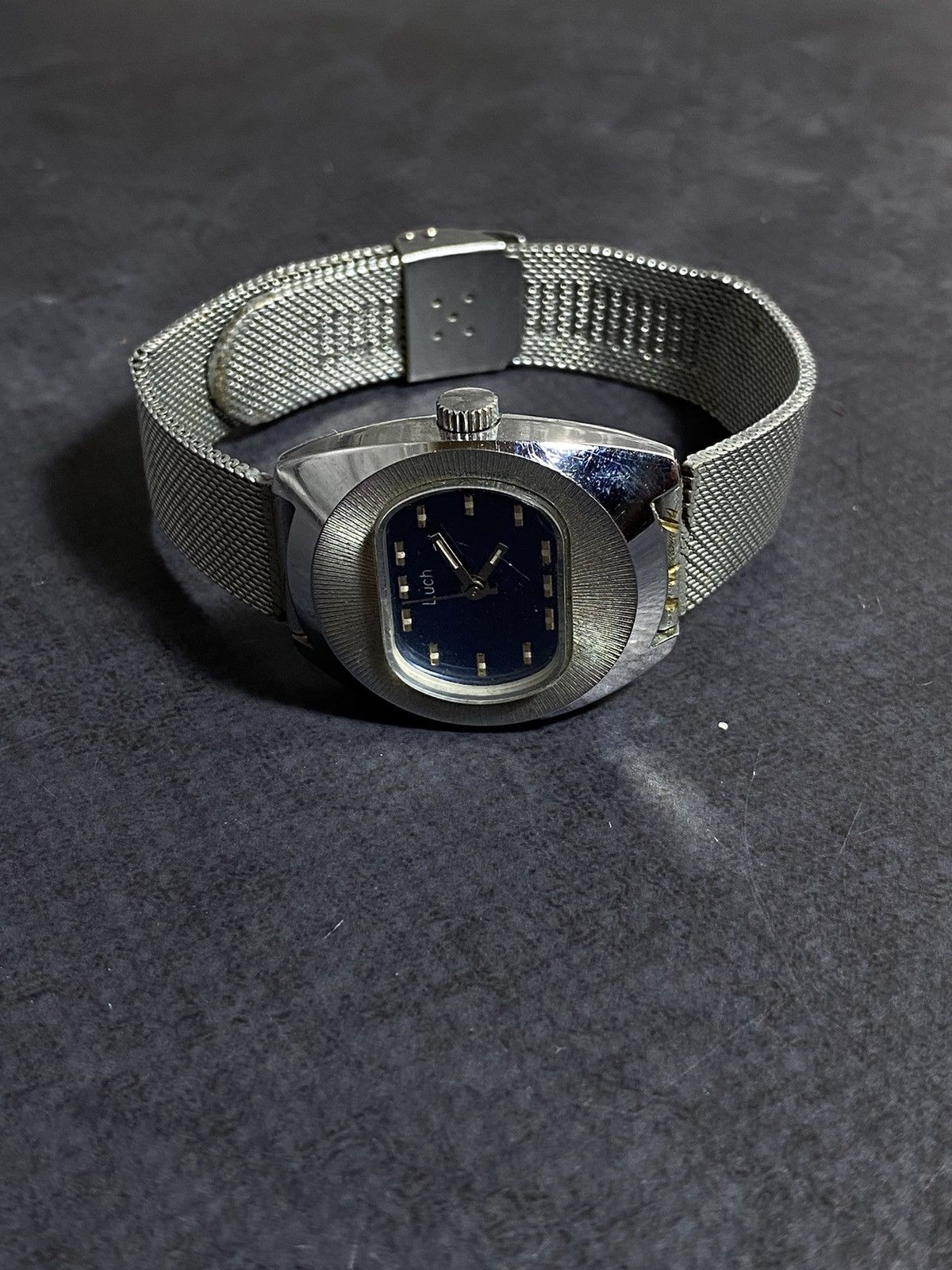 Jewelry Vintage Luch Watch with Mesh Strap - Soviet Era Size ONE SIZE - 6 Thumbnail
