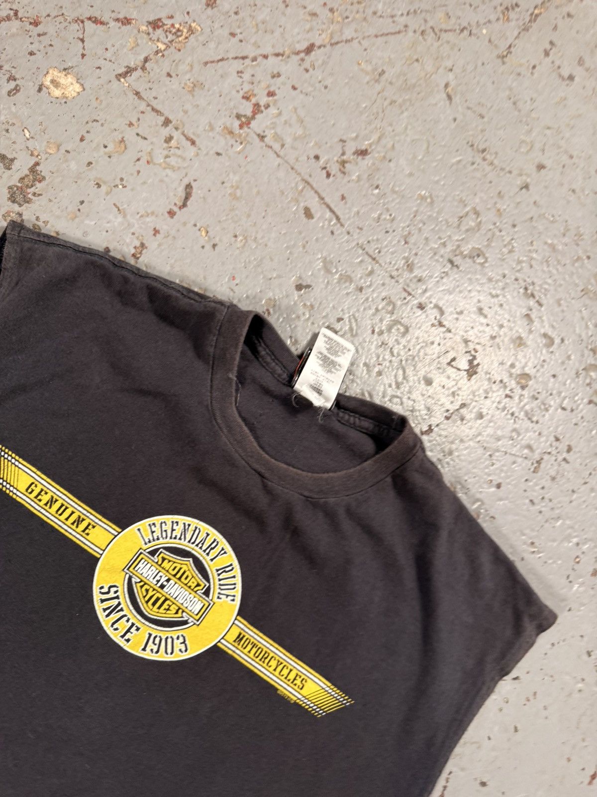 Harley Davidson Vintage Harley Davidson Yellow Pinstripe Cutoff Tank Top Size US L / EU 52-54 / 3 - 5 Thumbnail
