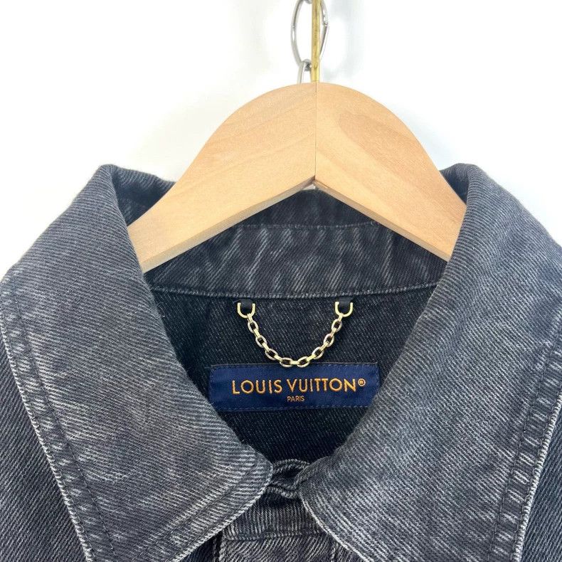 Louis Vuitton Louis Vuitton New lumberjack black embossed logo washed de Size US L / EU 52-54 / 3 - 3 Thumbnail