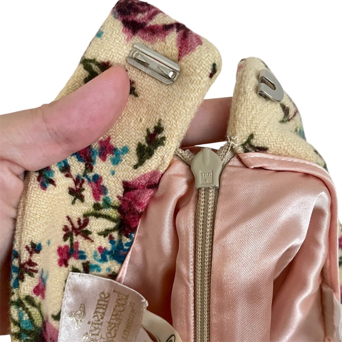 Vivienne Westwood Vivienne Westwood Vive La Cocotte Rose Tweed Corset Skirt Size 27" / US 4 / IT 40 - 6 Thumbnail