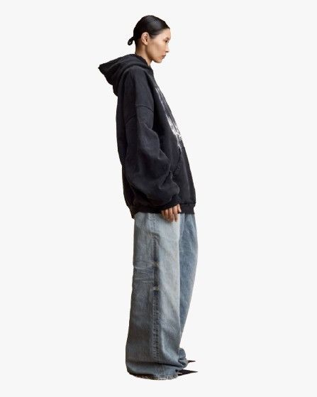 Balenciaga o1in1g0526 Large Fit Hoodie in Faded Washed Black Size L / US 10 / IT 46 - 2 Thumbnail
