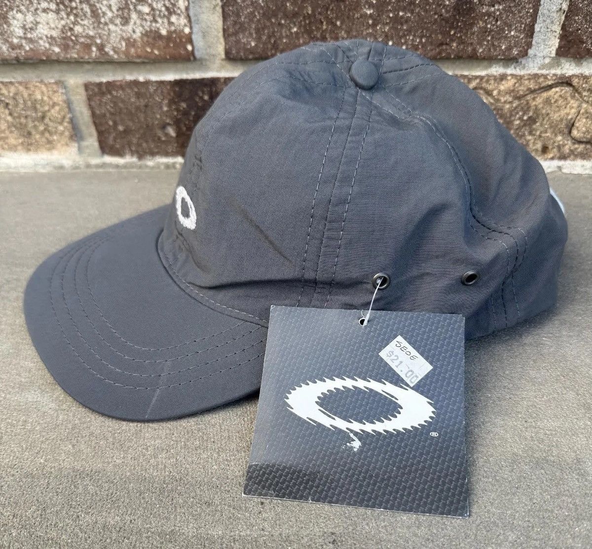 Oakley Vintage Oakley Deconstructed Charcoal Cap NWT Size ONE SIZE - 2 Thumbnail