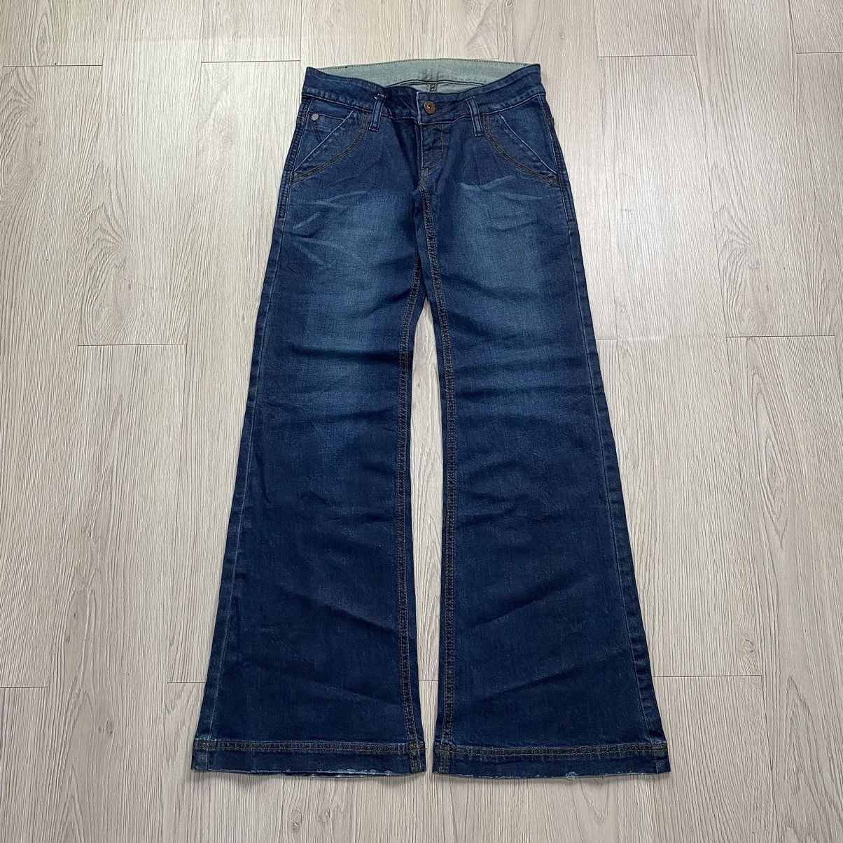 If Six Was Nine × Japanese Brand × Le Grande Bleu (L.G.B.) BUNDLE DEALS ! SouthPole Tees + Wrangler Flare jeans Size US 30 / EU 46 - 4 Thumbnail