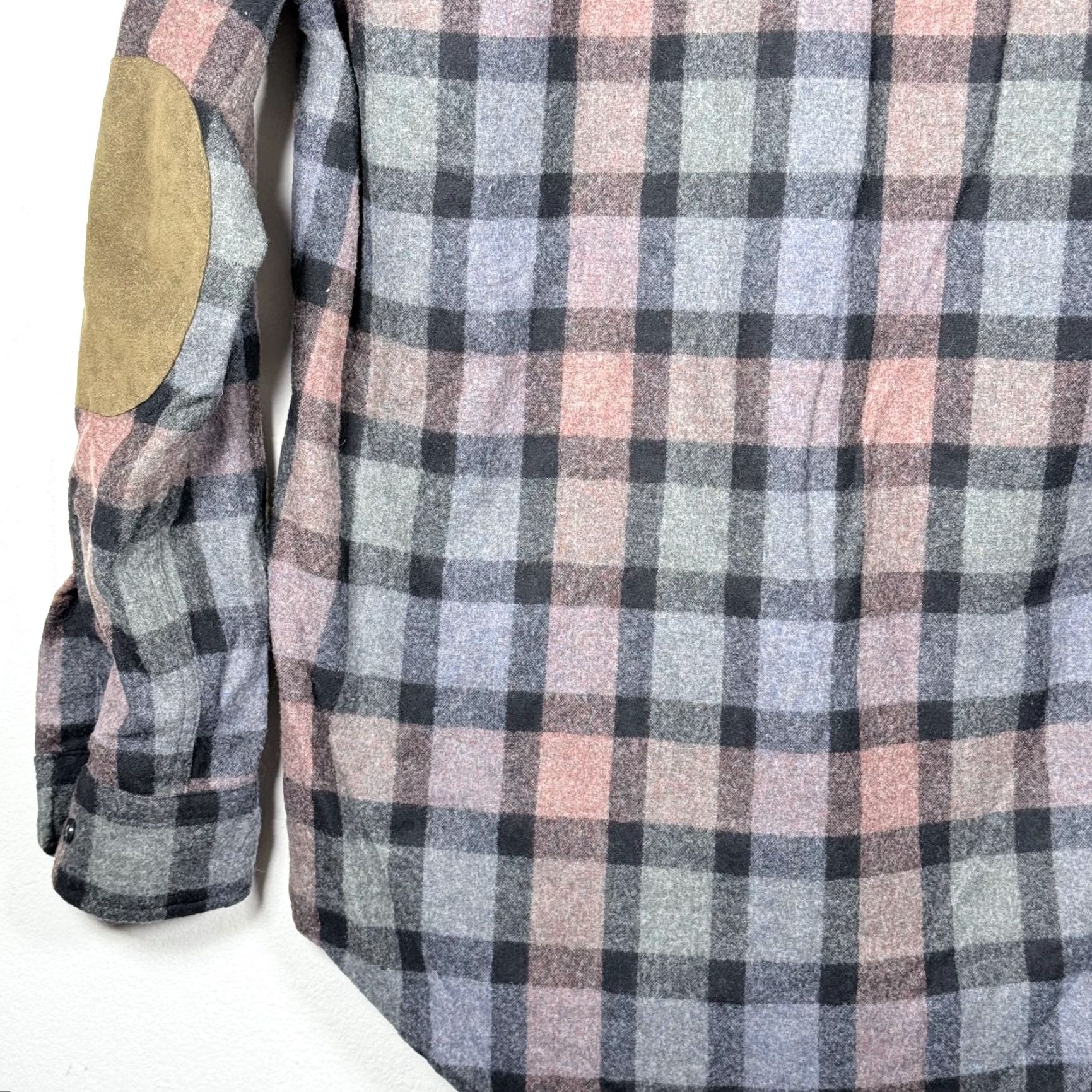 Pendleton VINTAGE Pendleton Shirt Gray Plaid Elbow Patch Men's Medium Size US M / EU 48-50 / 2 - 7 Thumbnail