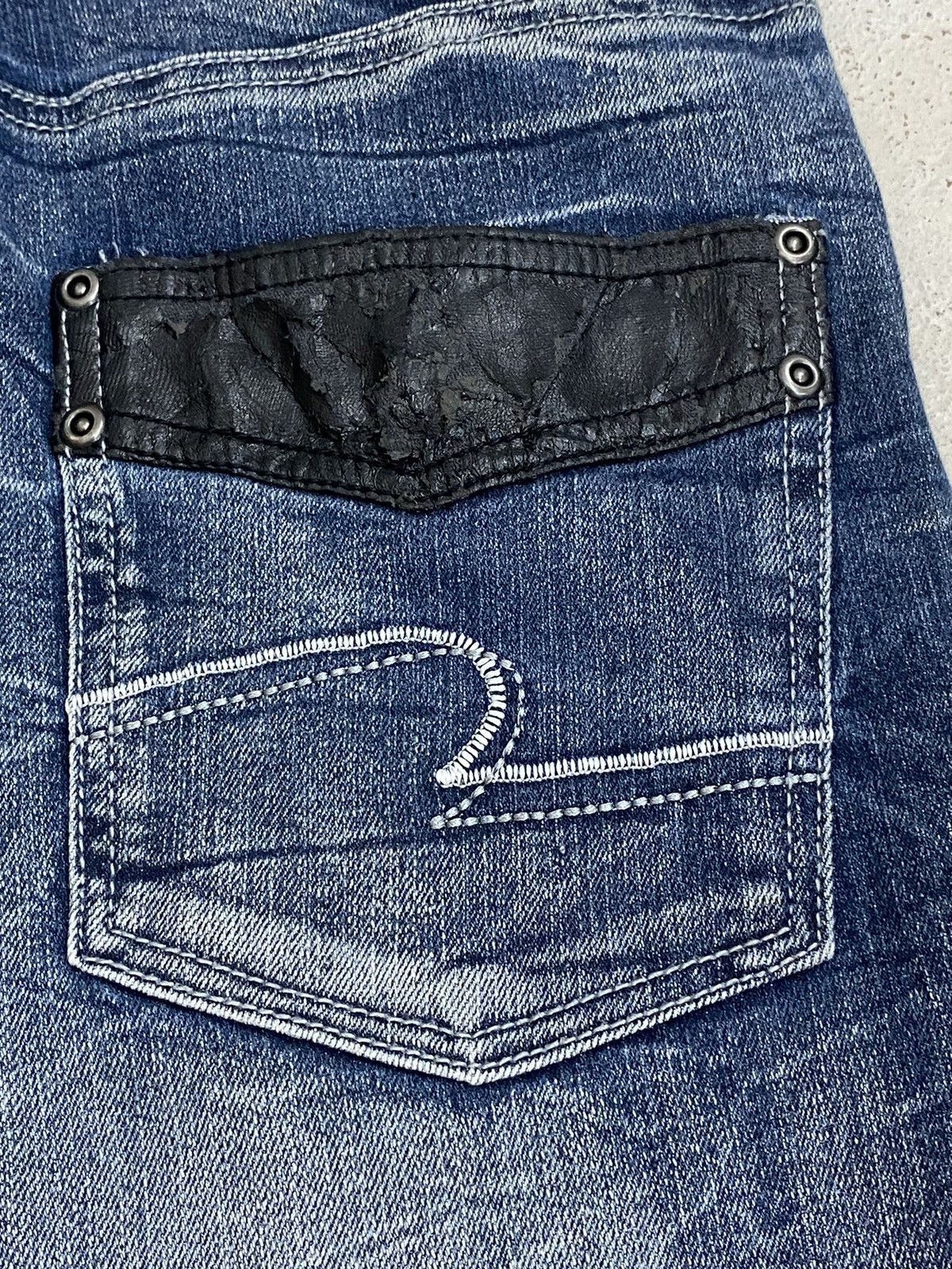 If Six Was Nine × Japanese Brand × Le Grande Bleu (L.G.B.) Unbrand Jean Japan Whisker Clawn Mark Design Straight Cut Size US 28 / EU 44 - 11 Thumbnail