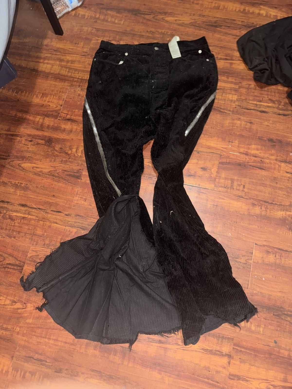 Rick Owens Rick Owen Bolan Banana Cut Corduroy Pants Size US 32 / EU 48 - 11 Thumbnail