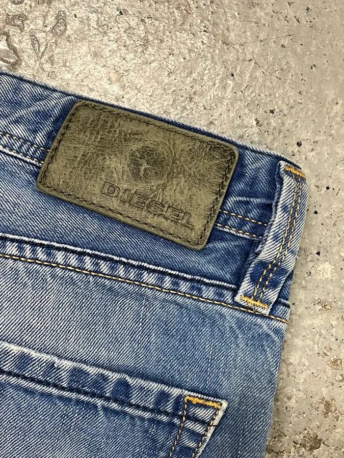 Diesel 2000s Diesel Blue Faded Denim Jeans Size US 30 / EU 46 - 11 Thumbnail