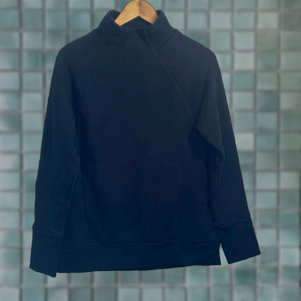 Fabletics VINTAGE Fabletics Women's XS Zaylee Funnel Neck Tunic Black Pockets and Thumbholes Sweatshirt Pullover Activewear Shirt Womens XS Black Size XS / US 0-2 / IT 36-38 - 1 Thumbnail