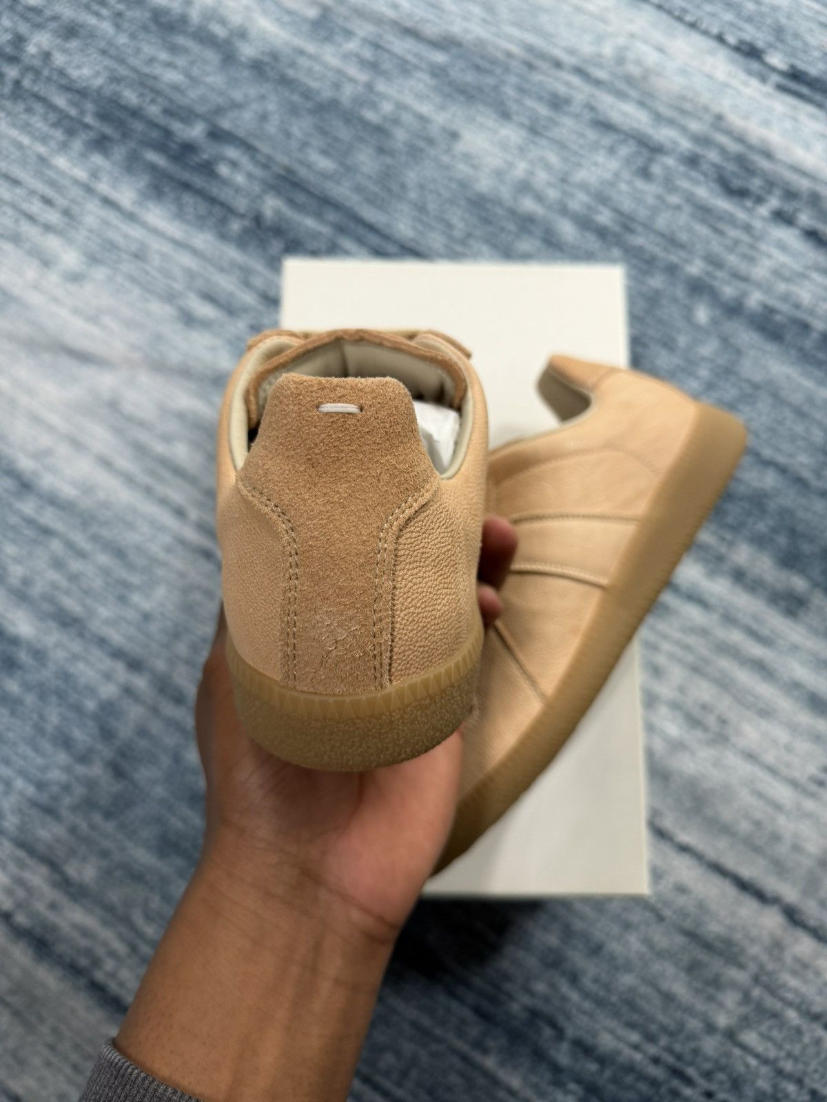 Maison Margiela Maison Margiela Replica Low Beige Gum Sole Sneakers Size US 6 / IT 36 - 4 Thumbnail