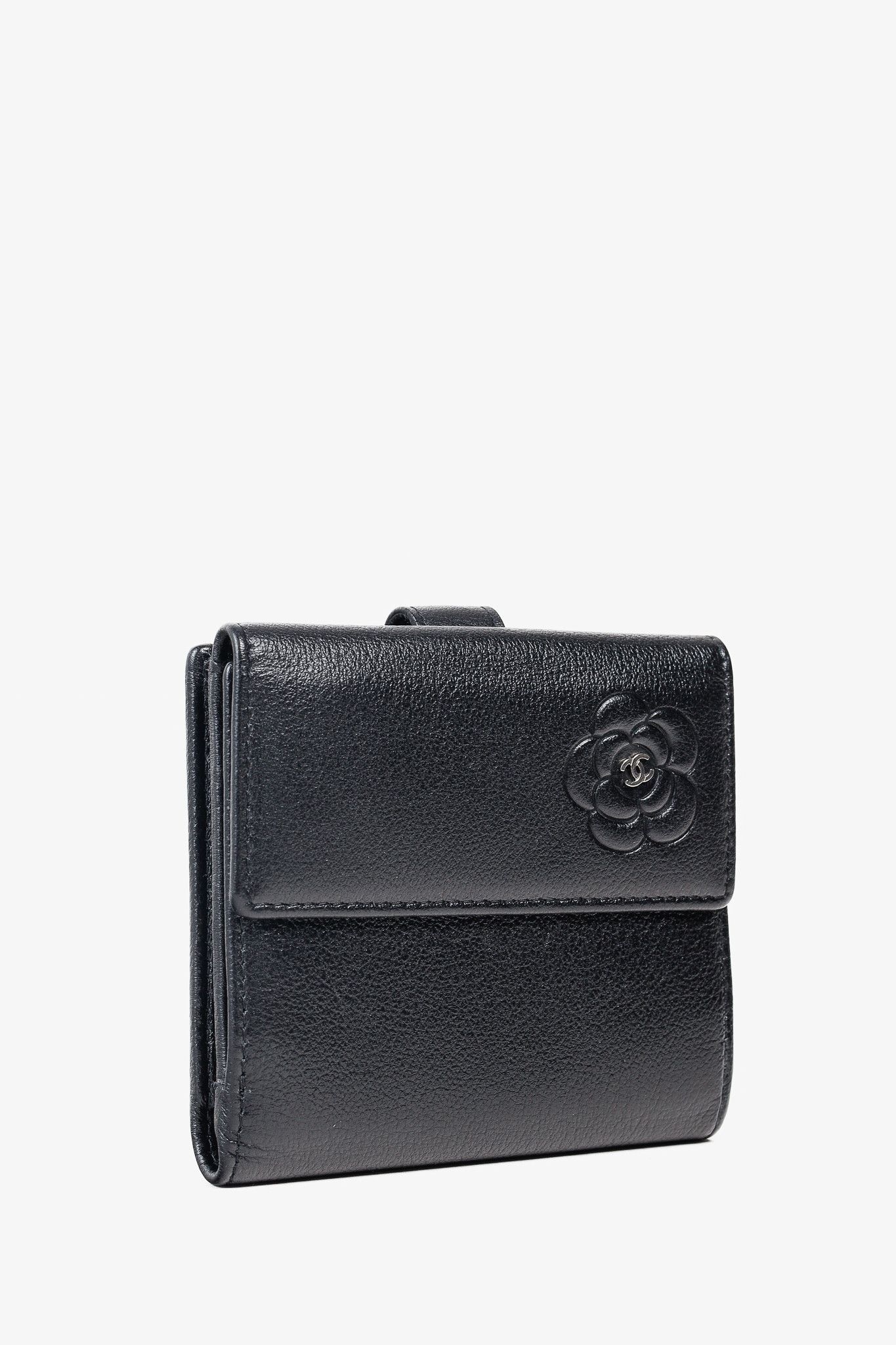 Chanel Chanel Camellia Black Leather Compact Wallet Size ONE SIZE - 2 Thumbnail