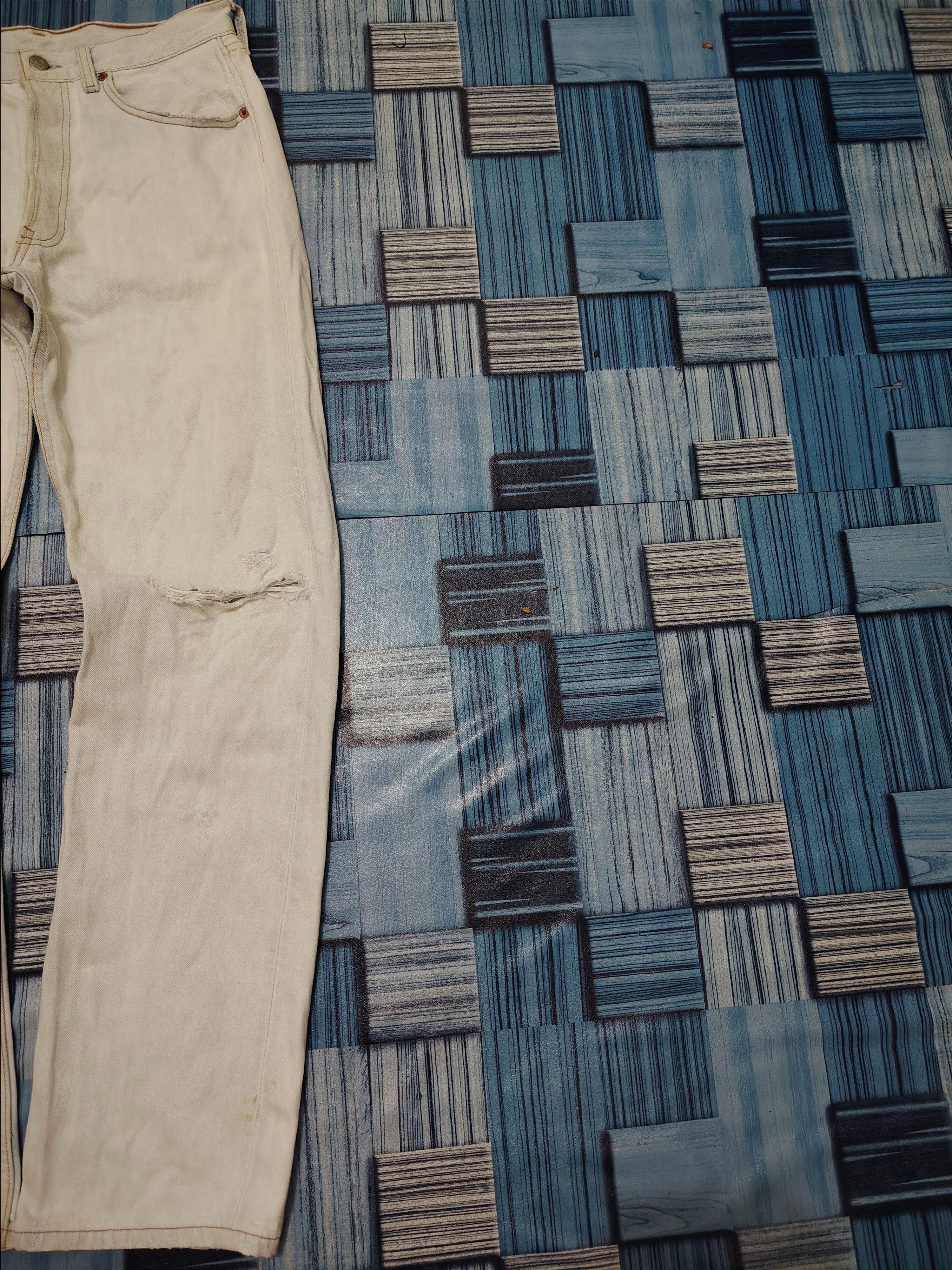 Levi's Thrashed Acid Washed Vtg Levi's 501 Button 553 made in usa Size US 30 / EU 46 - 3 Thumbnail