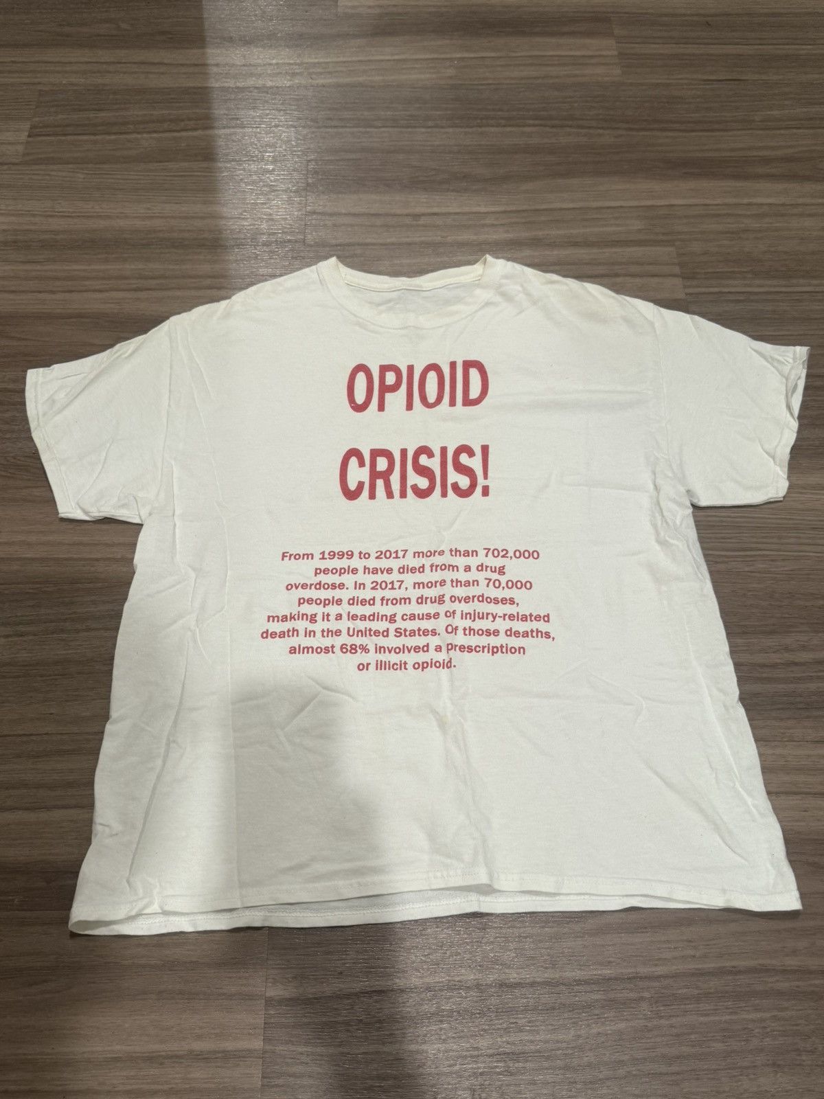 Antony Riddle opioid crisis white tee Size US L / EU 52-54 / 3 - 3 Thumbnail