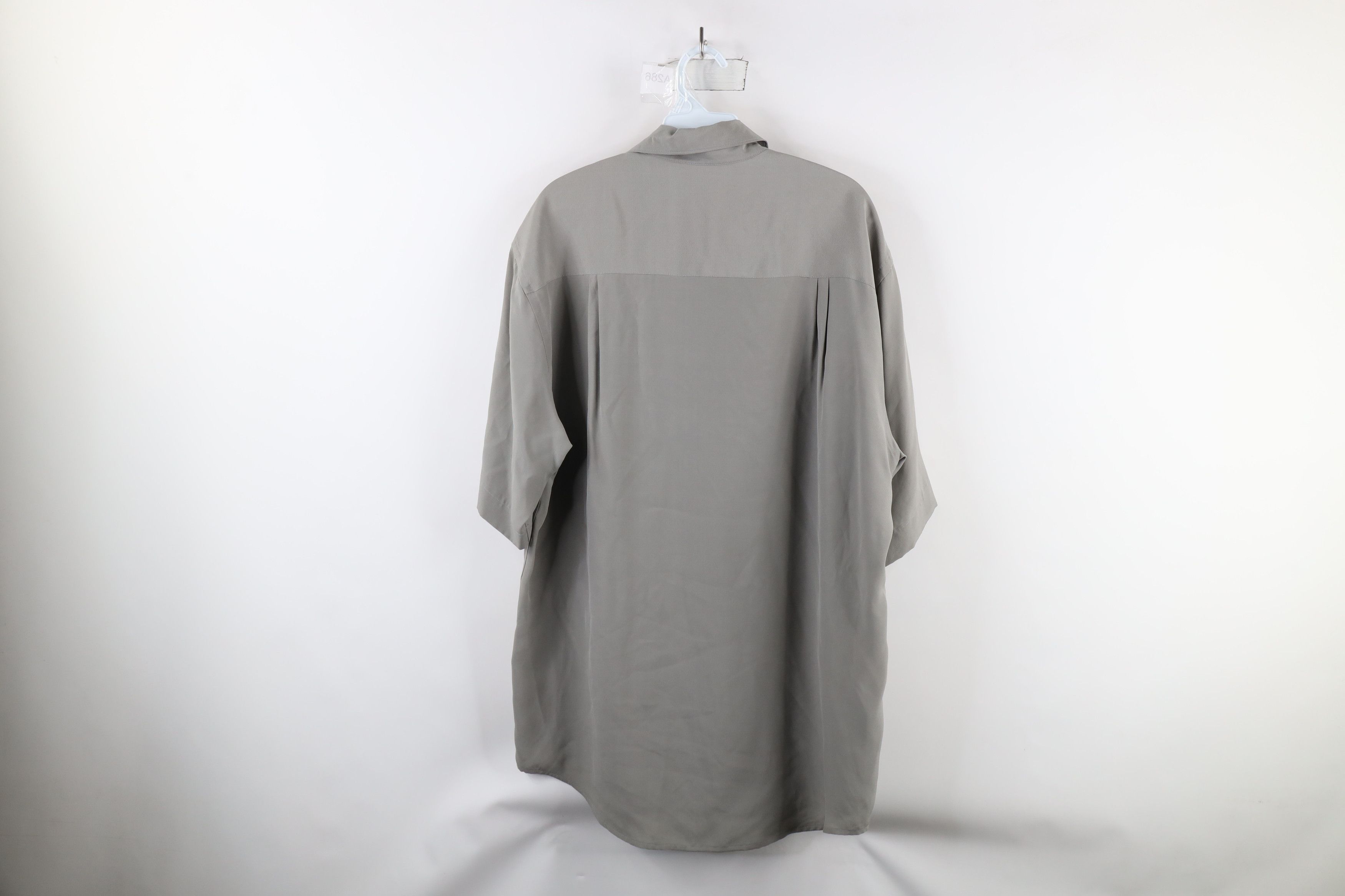Vintage Vintage 90s Streetwear Short Sleeve Collared Button Shirt Size US M / EU 48-50 / 2 - 7 Thumbnail