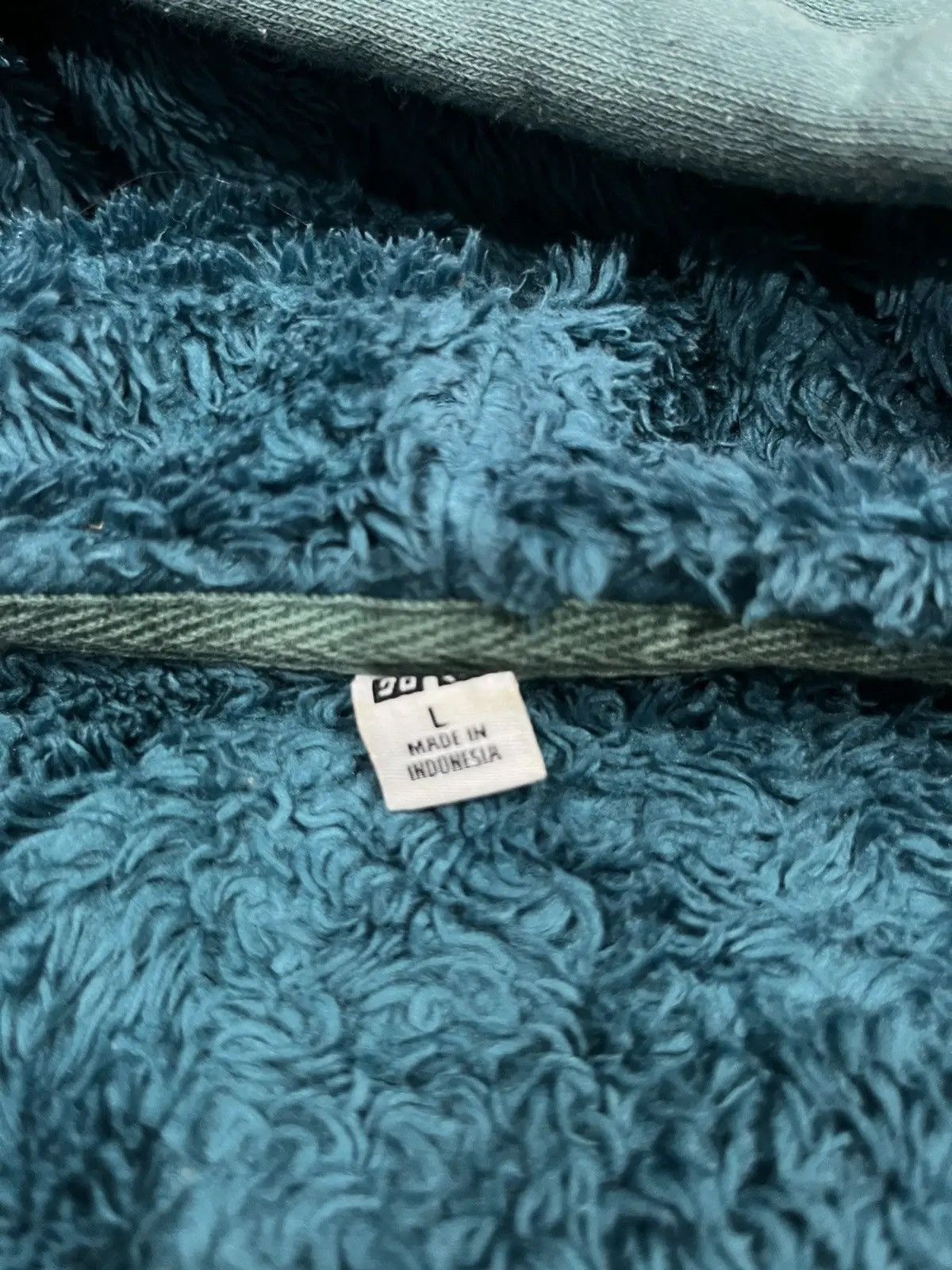 Uniqlo Green Faux Fur Inner Faded DESTROYED Hoodie Size US M / EU 48-50 / 2 - 7 Thumbnail