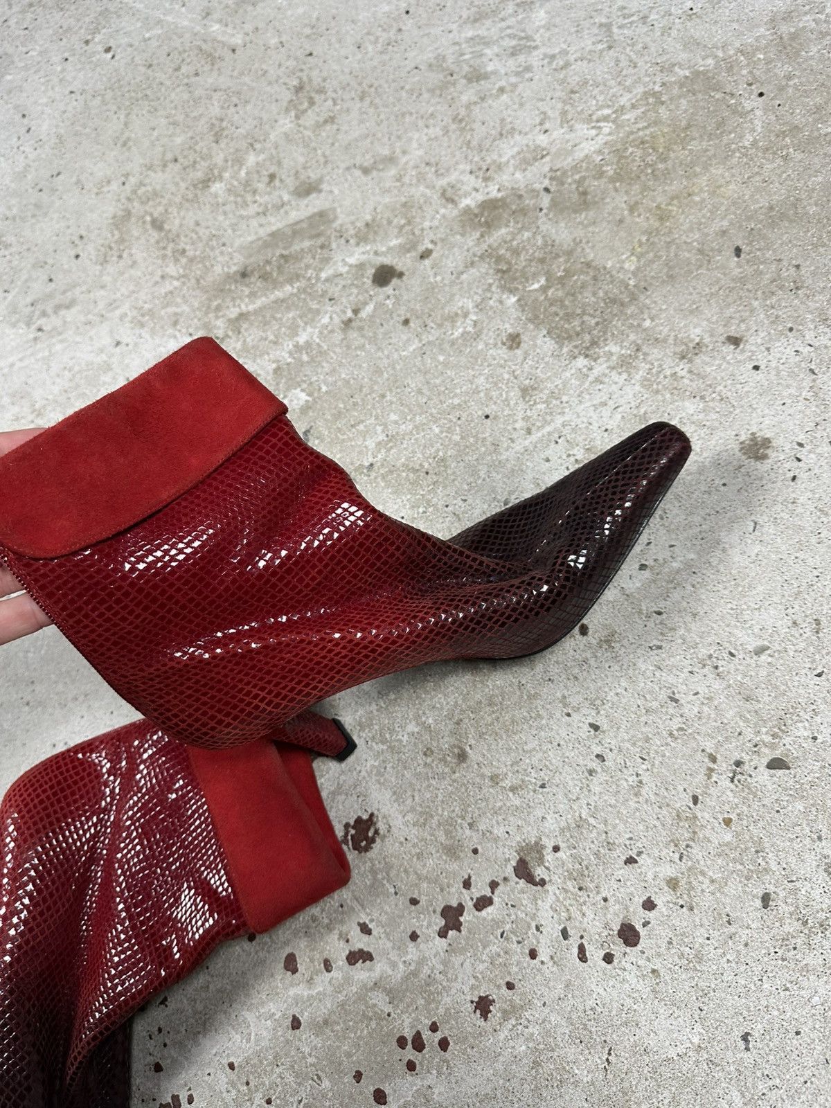 Stuart Weitzman Stuart Weitzman Snakeskin Gradient Red Apollo Botties High Size US 7.5 / IT 37.5 - 12 Thumbnail