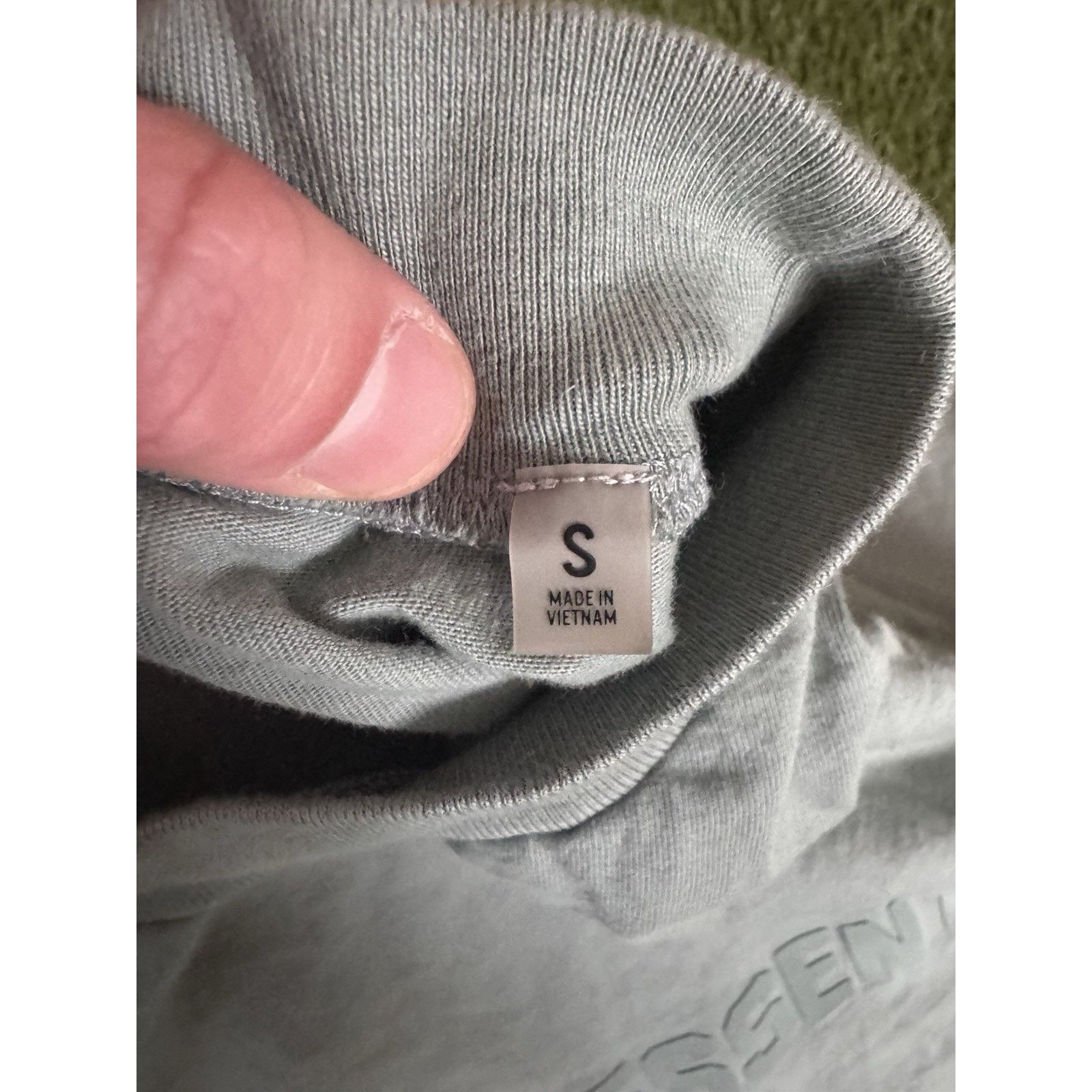 Fear of God Fear Of God Essentials Shirt Mens Small Green Logo Graphic Size US S / EU 44-46 / 1 - 4 Thumbnail