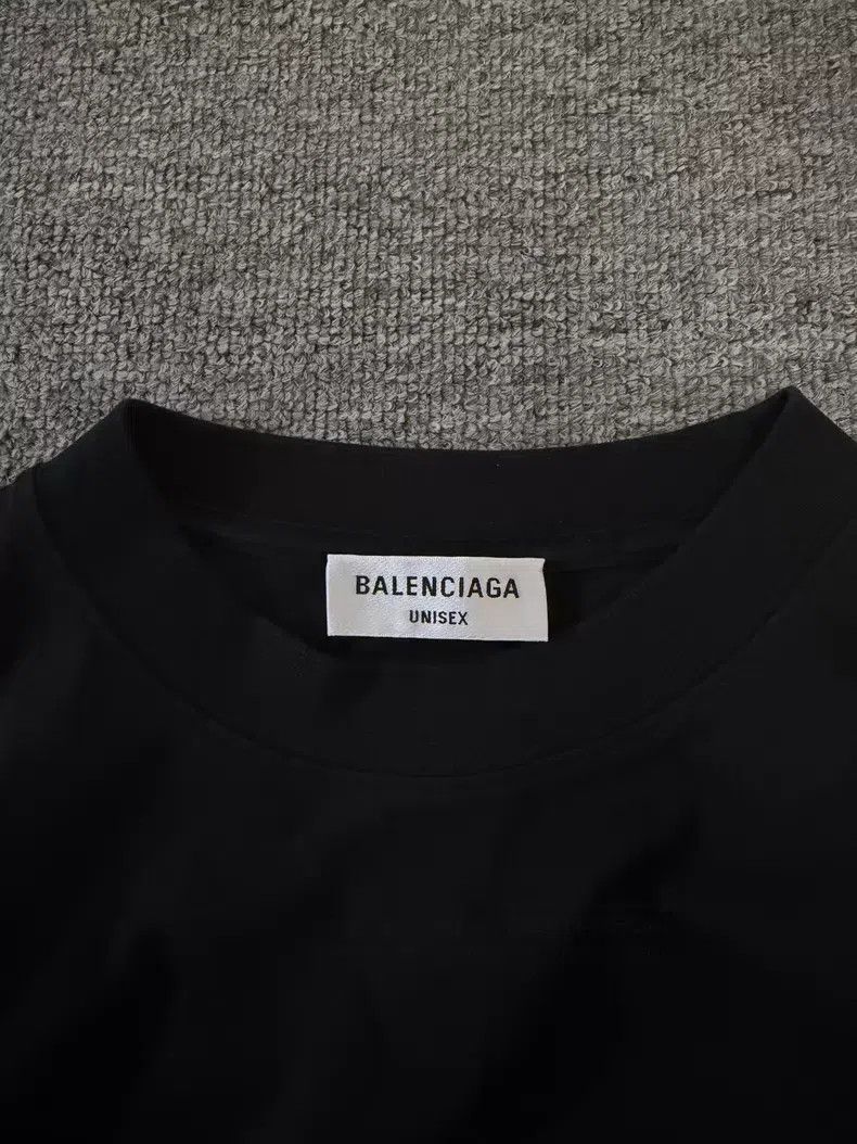 Balenciaga Balenciaga Letter Logo Printed Round Neck T-Shirt Size XS / US 0-2 / IT 36-38 - 3 Thumbnail