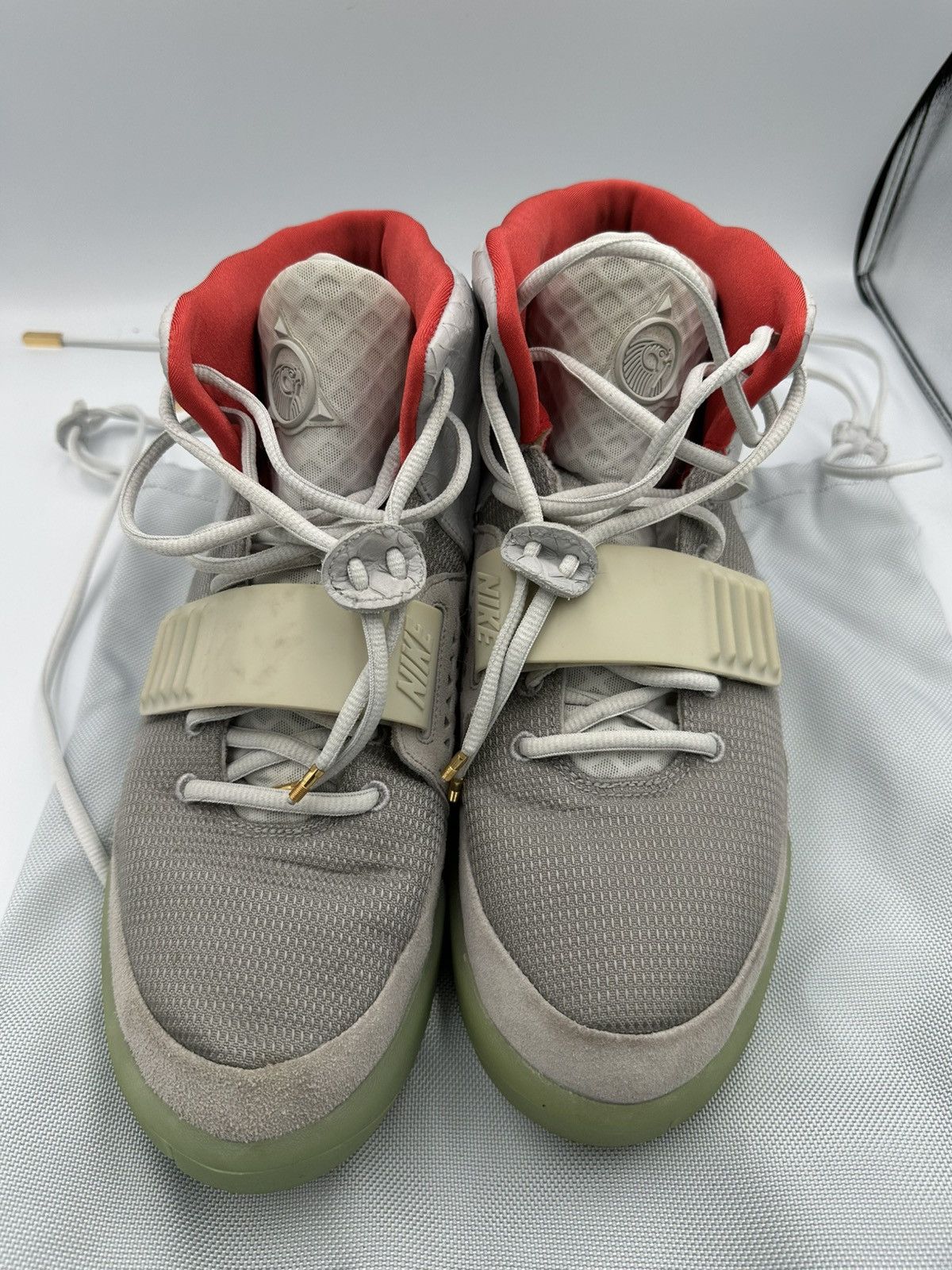 Kanye West × Nike Nike Air Yeezy 2 Platinum Size US 13 / EU 46 - 7 Thumbnail