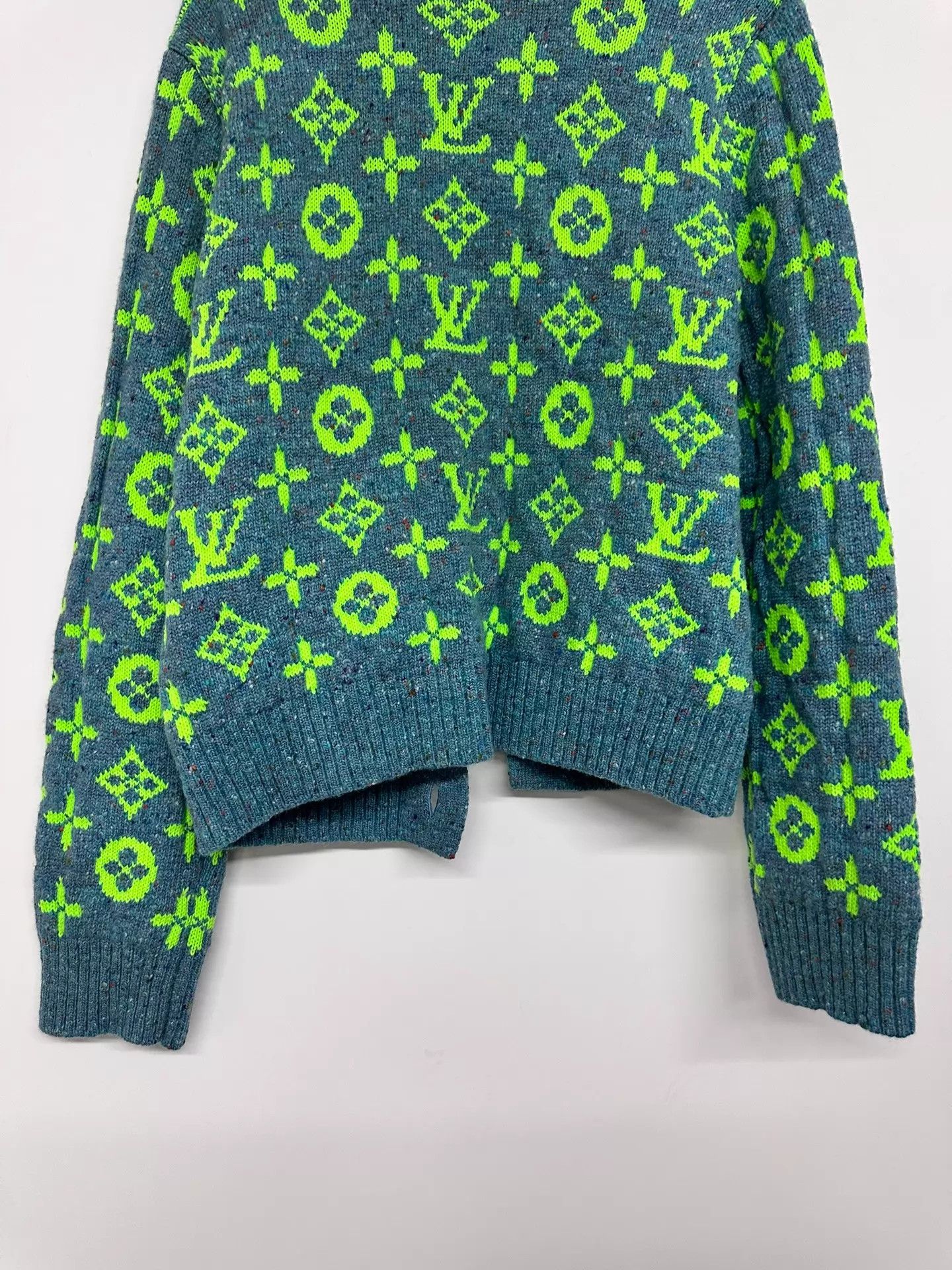 Louis Vuitton Louis Vuitton All Over Print Size S Short Jacket Size US S / EU 44-46 / 1 - 6 Thumbnail