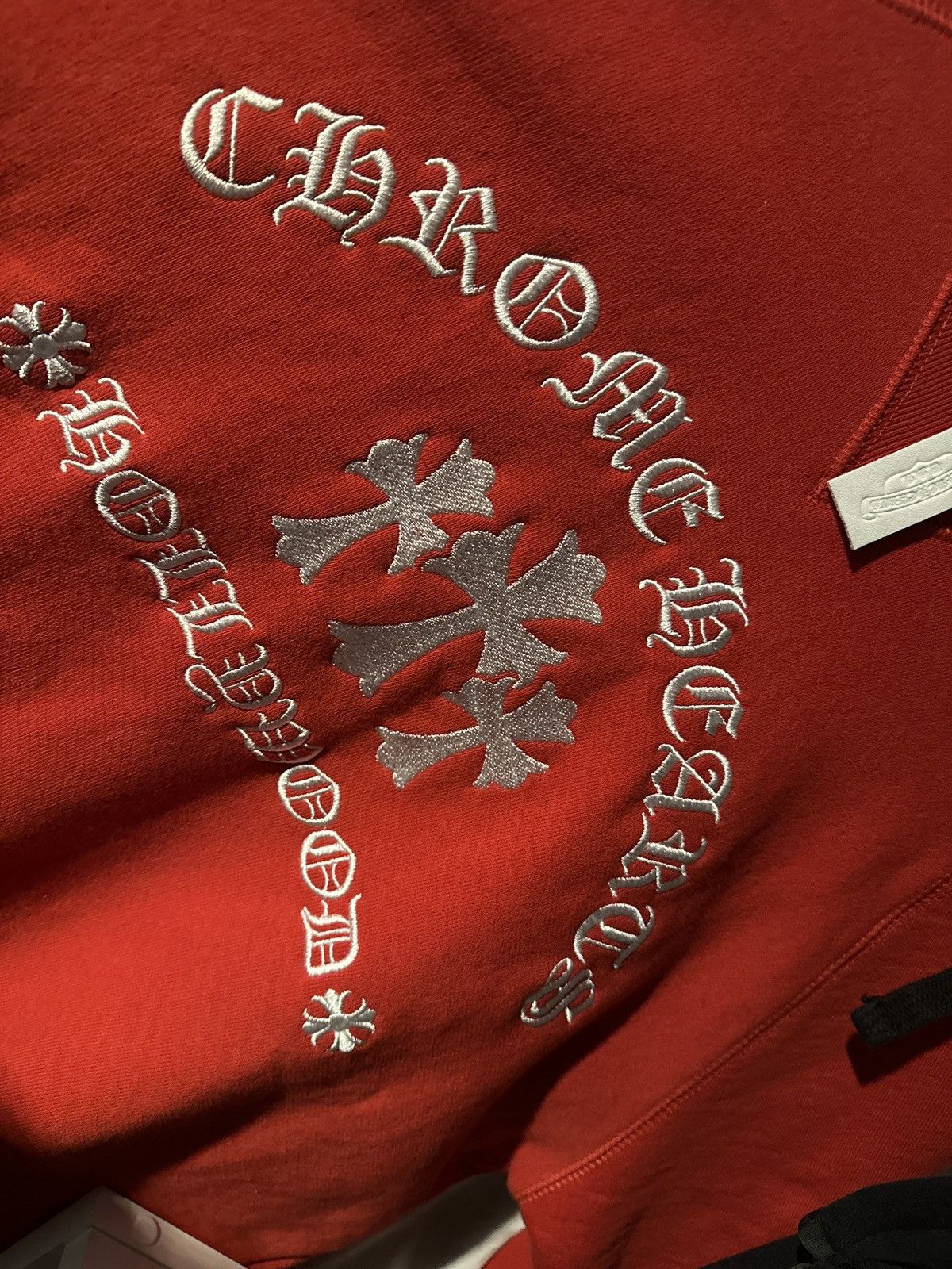 Chrome Hearts Chrome hearts “Hollywood” Red Cross crew neck Size US L / EU 52-54 / 3 - 9 Thumbnail