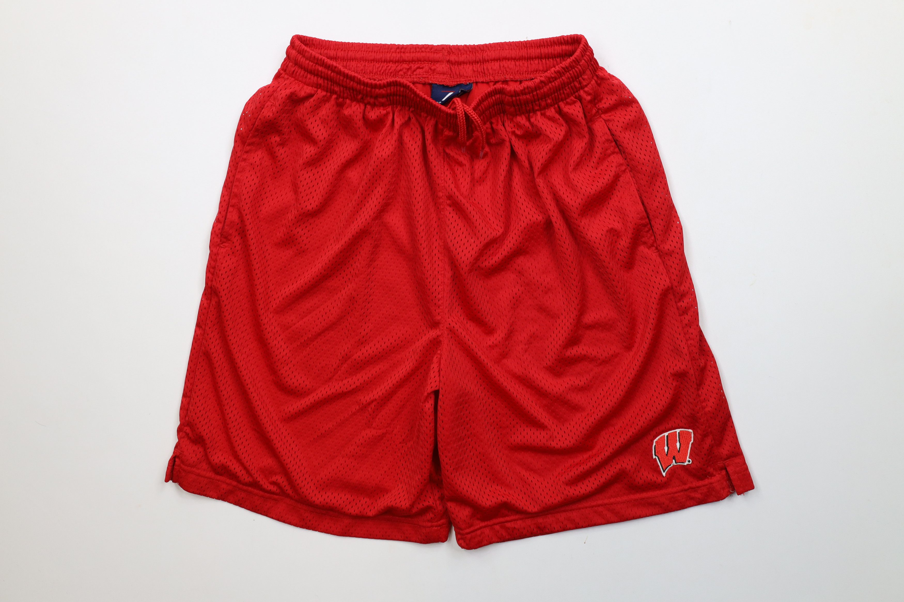 Vintage Vintage 90s University of Wisconsin Above Knee Mesh Shorts Size US 32 / EU 48 - 1 Thumbnail