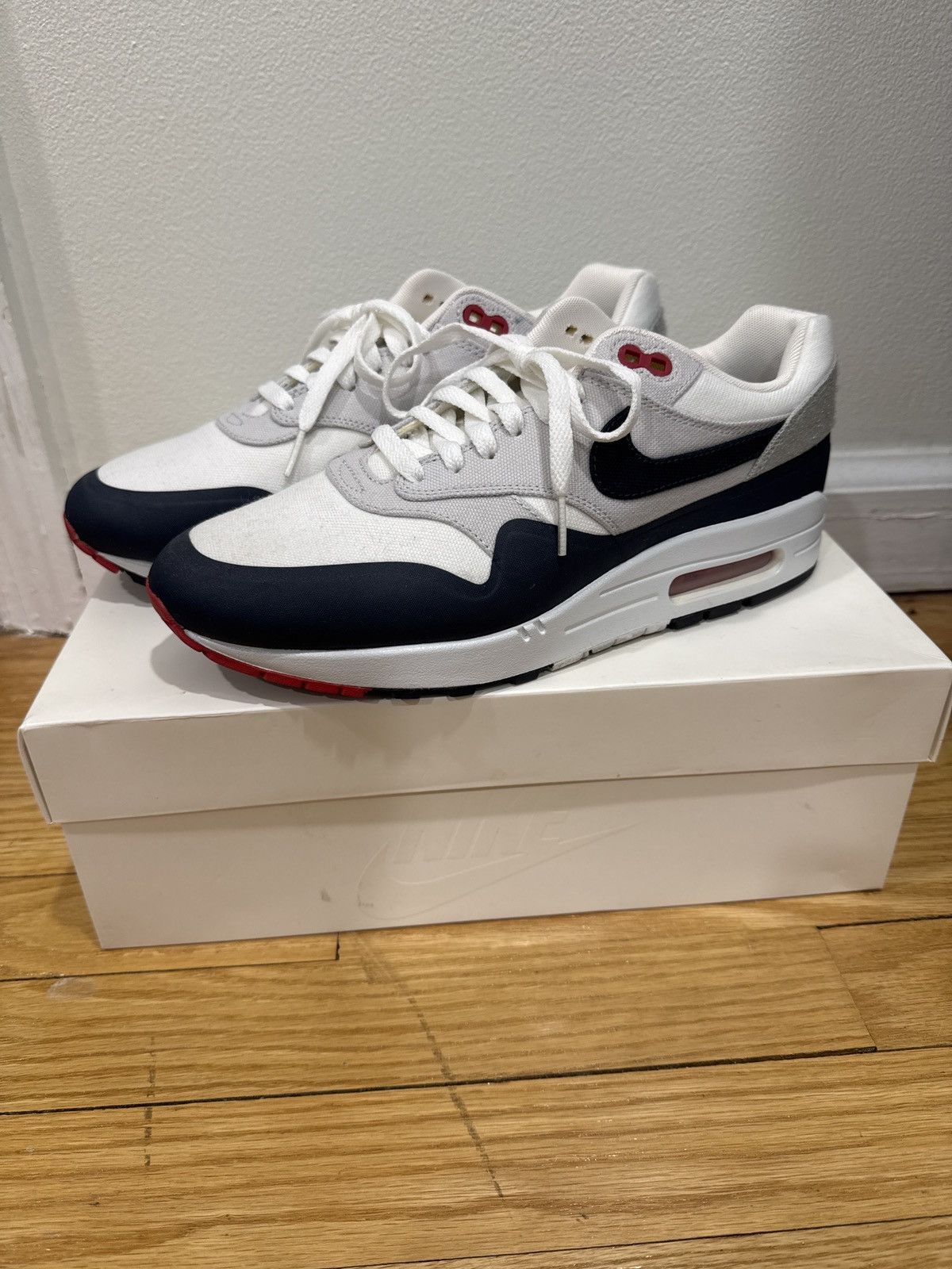 Nike Nike Air Max 1 Patch Paris Size US 9 / EU 42 - 1 Thumbnail
