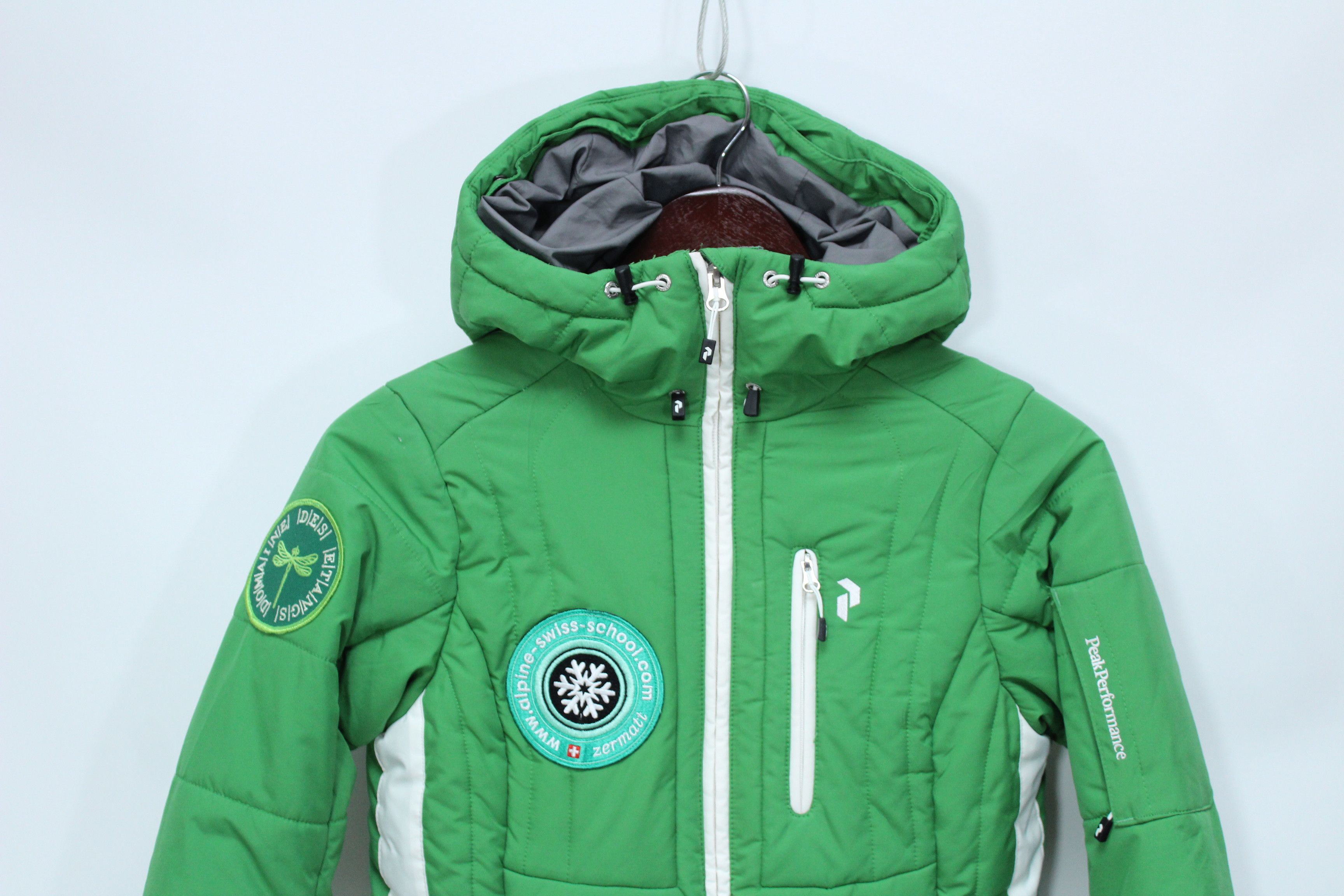 Peak Performance Peak Performance Swiss Ski Jacket Womens Size S Outdoor Size S / US 4 / IT 40 - 4 Thumbnail